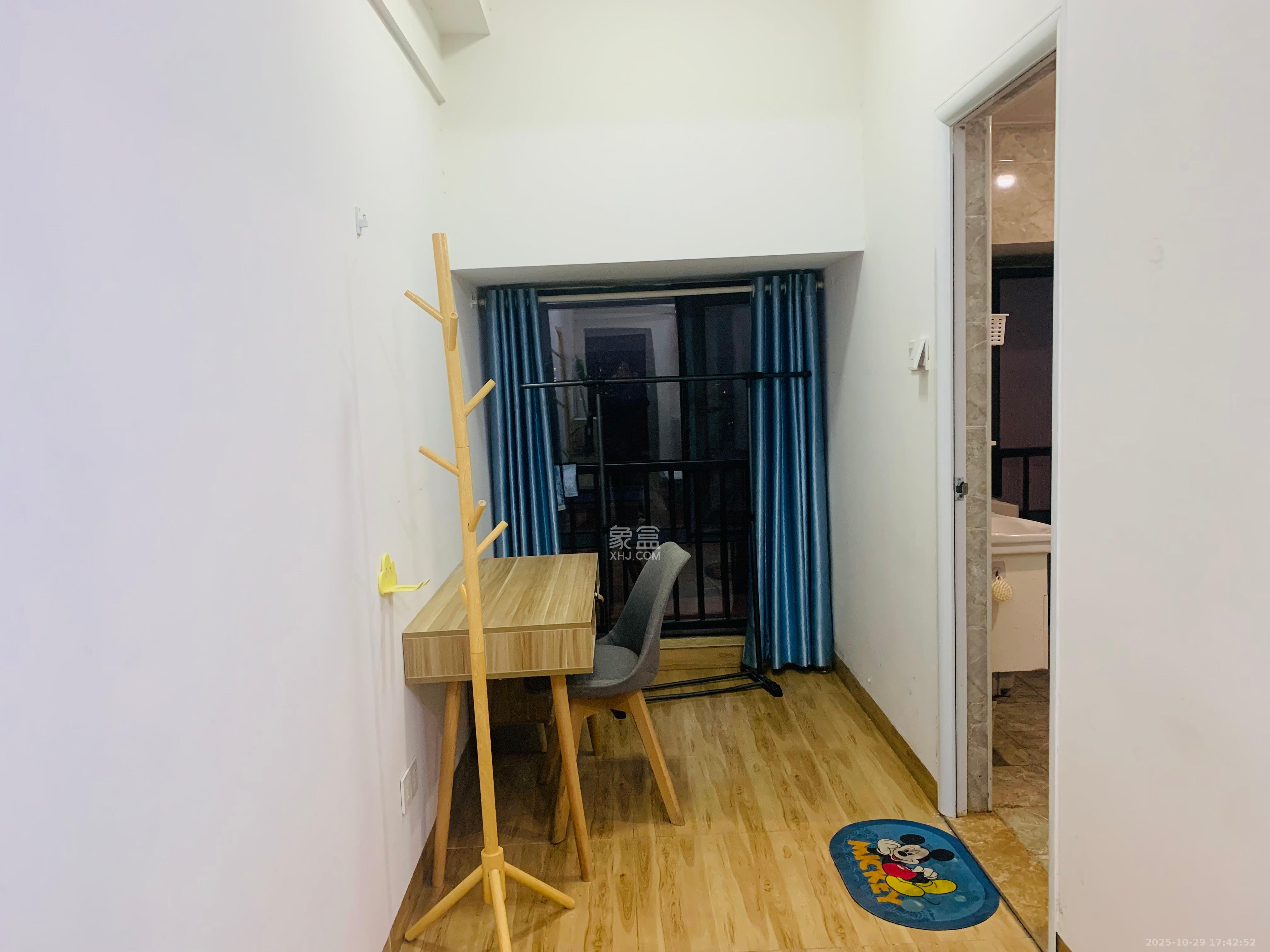 中建芙蓉嘉苑  1室1厅1卫    1100.0元/月室内图