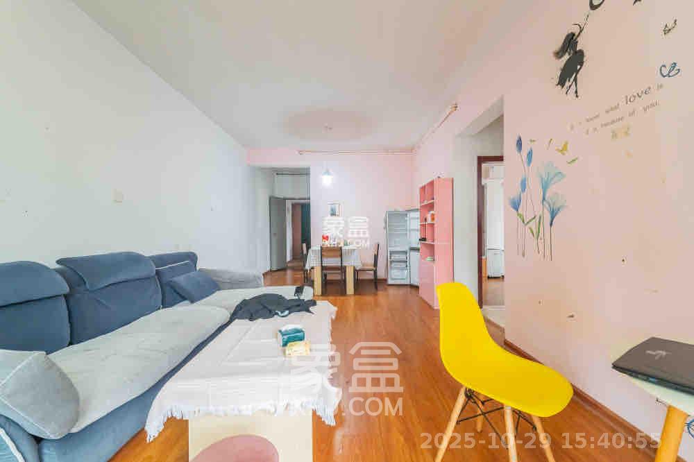 恒基凯旋门一二期 3室2厅1卫 1300.0元/月 恒基凯旋门一二期 3室2厅1卫 1300.0元/月室内图