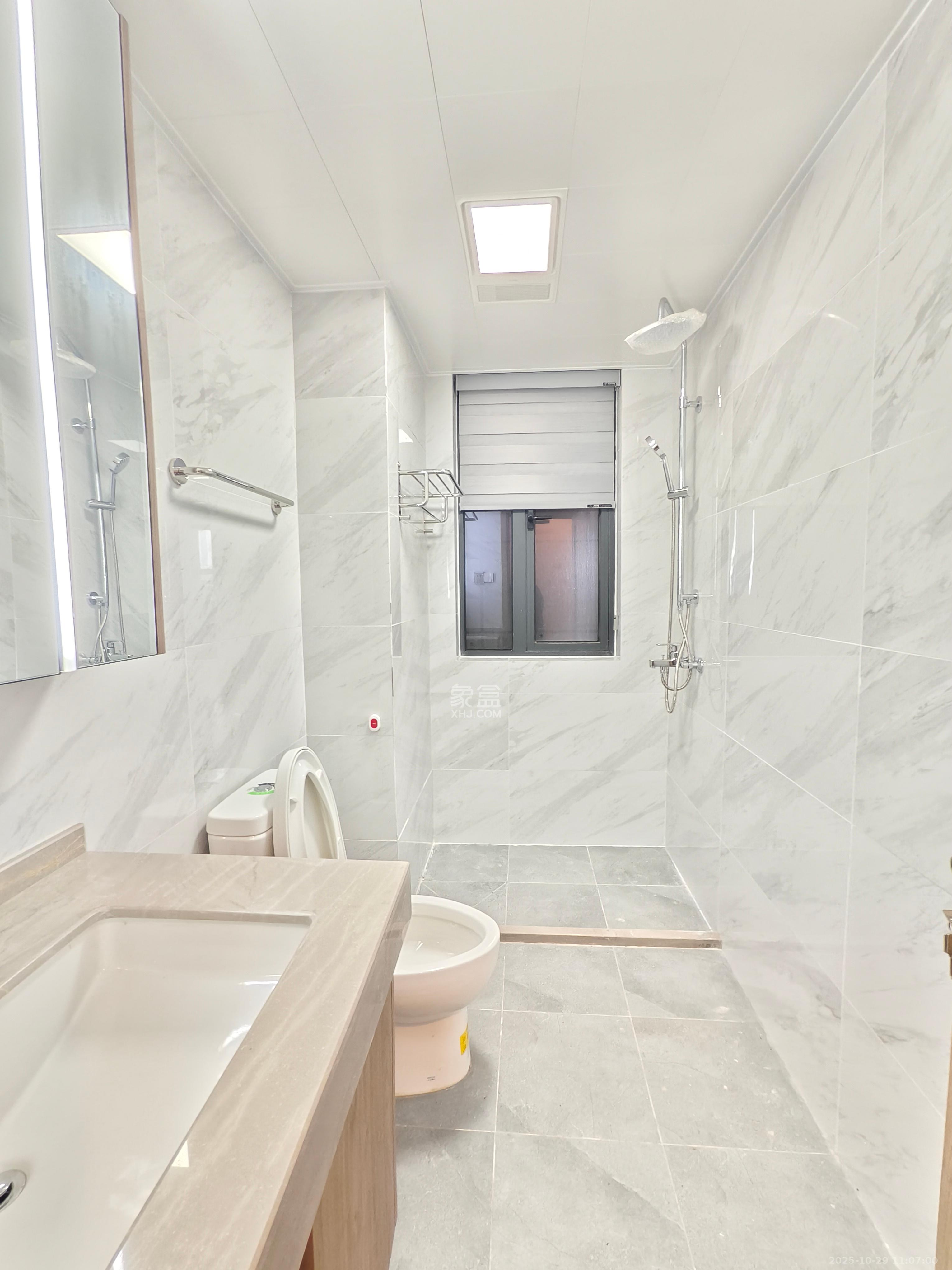 梦想新天地  3室2厅2卫    3000.0元/月室内图