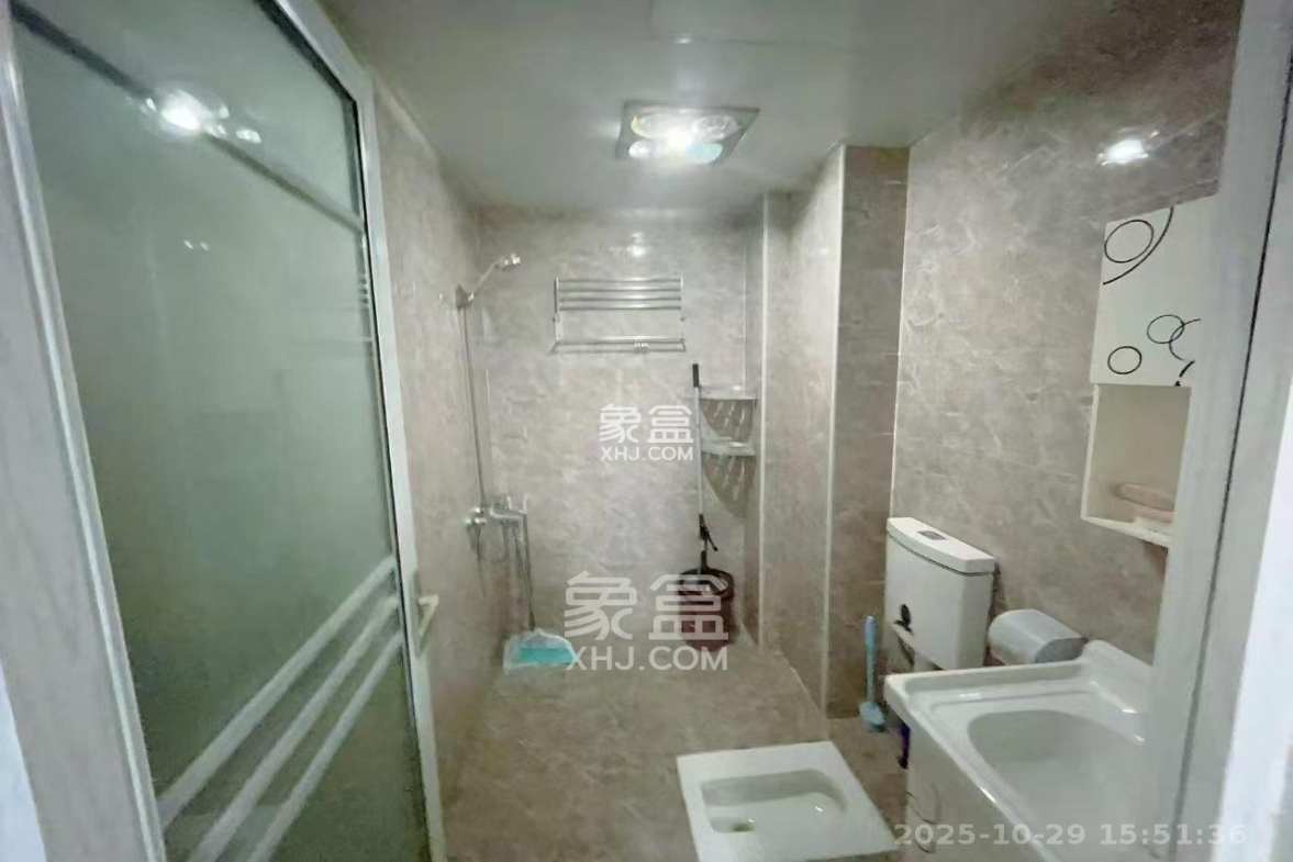 里约荟  1室1厅1卫    2000.0元/月 里约荟  1室1厅1卫    2000.0元/月室内图