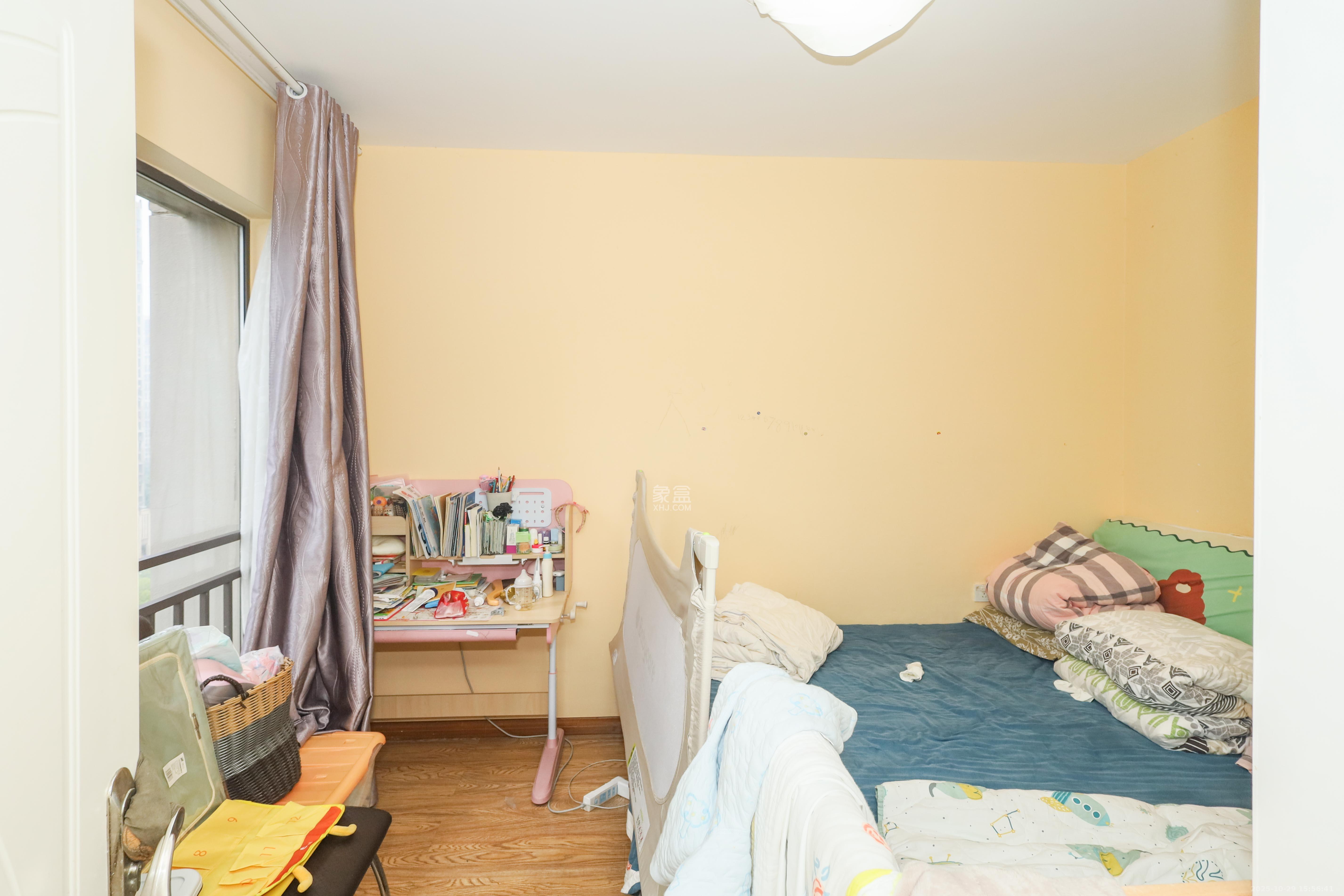 旭辉御府  3室2厅1卫    105.0万 旭辉御府  3室2厅1卫    105.0万卧室