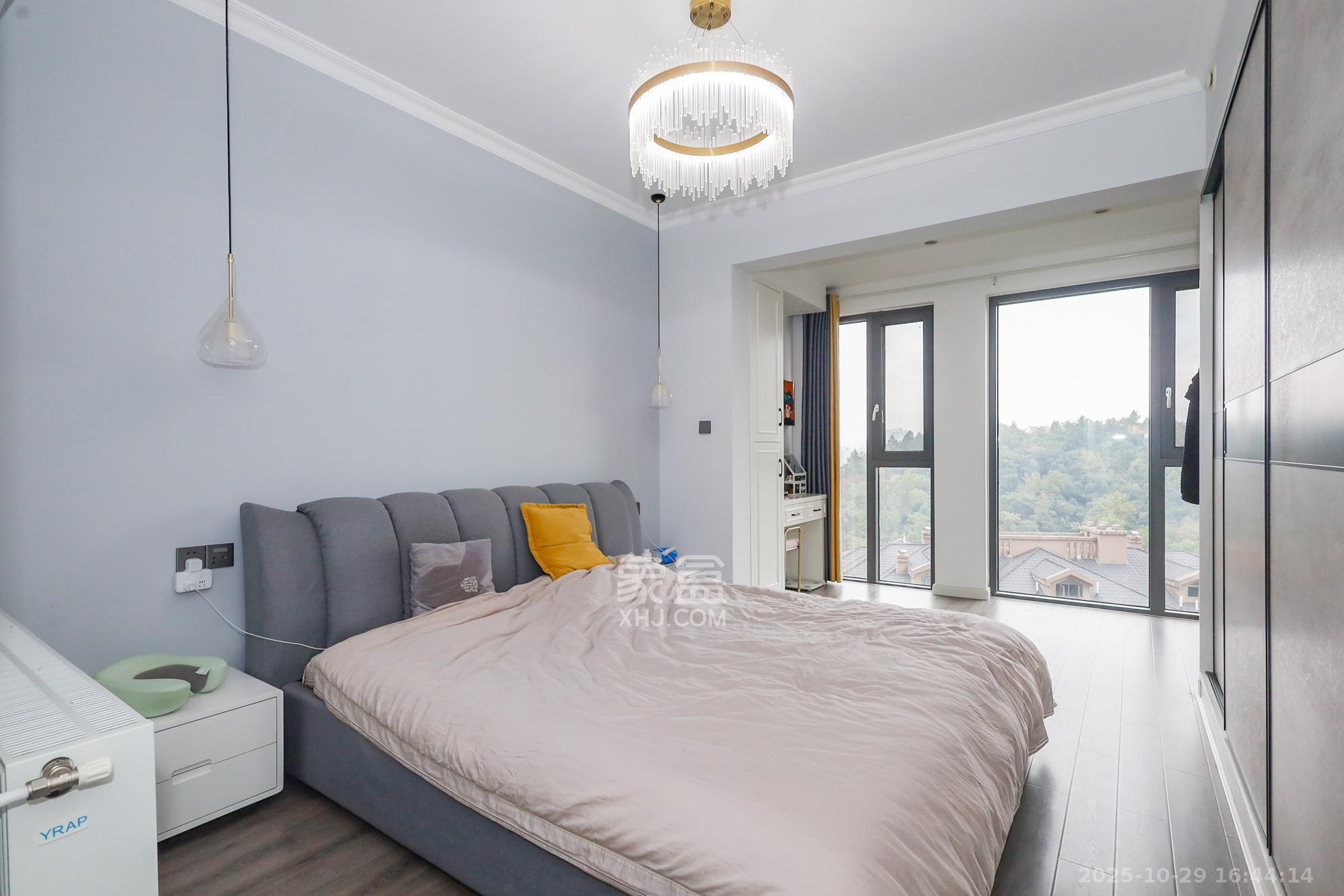 八方小区B区  3室2厅2卫    450.0万卧室