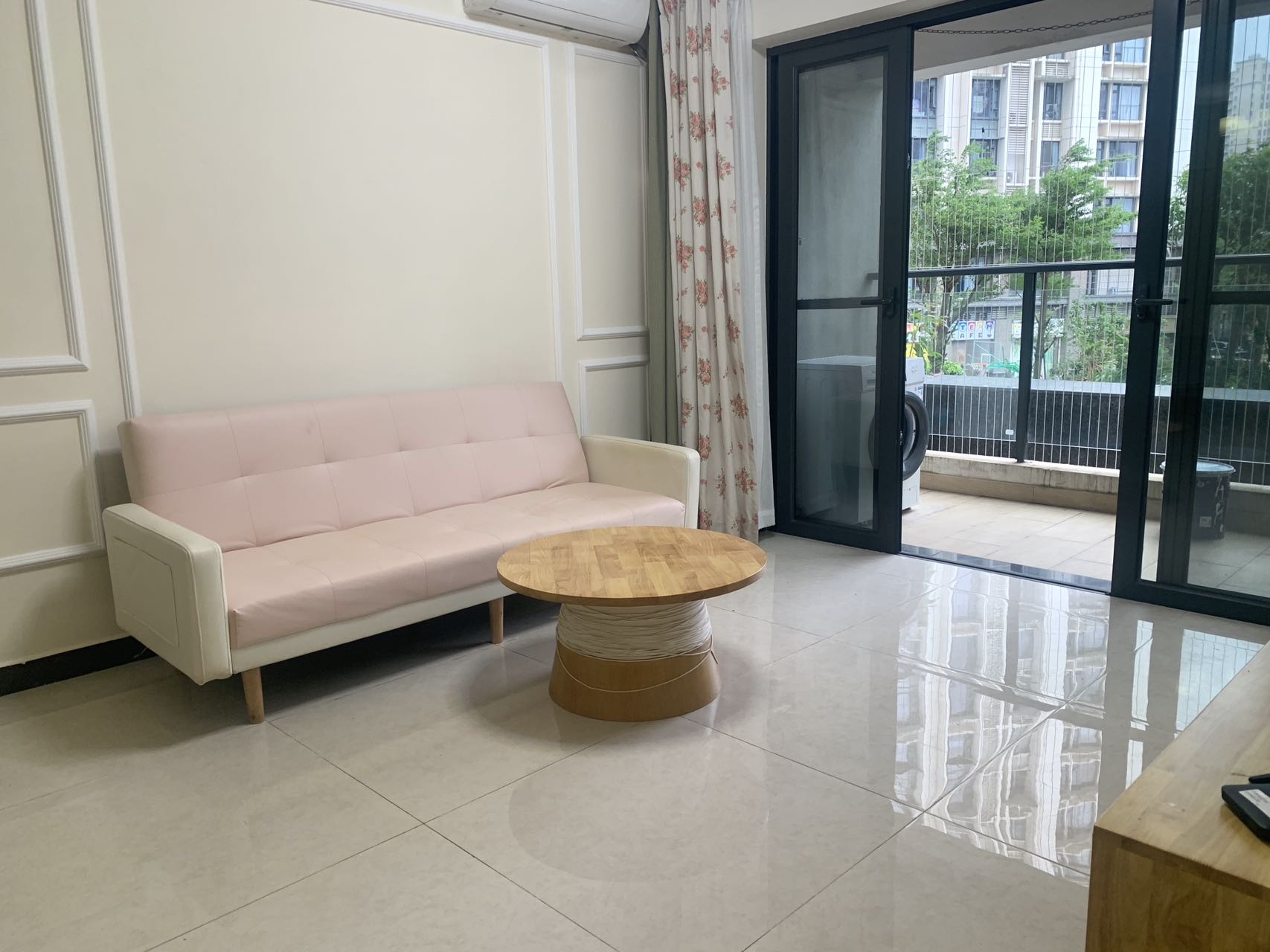 恒大外滩  1室1厅1卫    2600.0元/月室内图