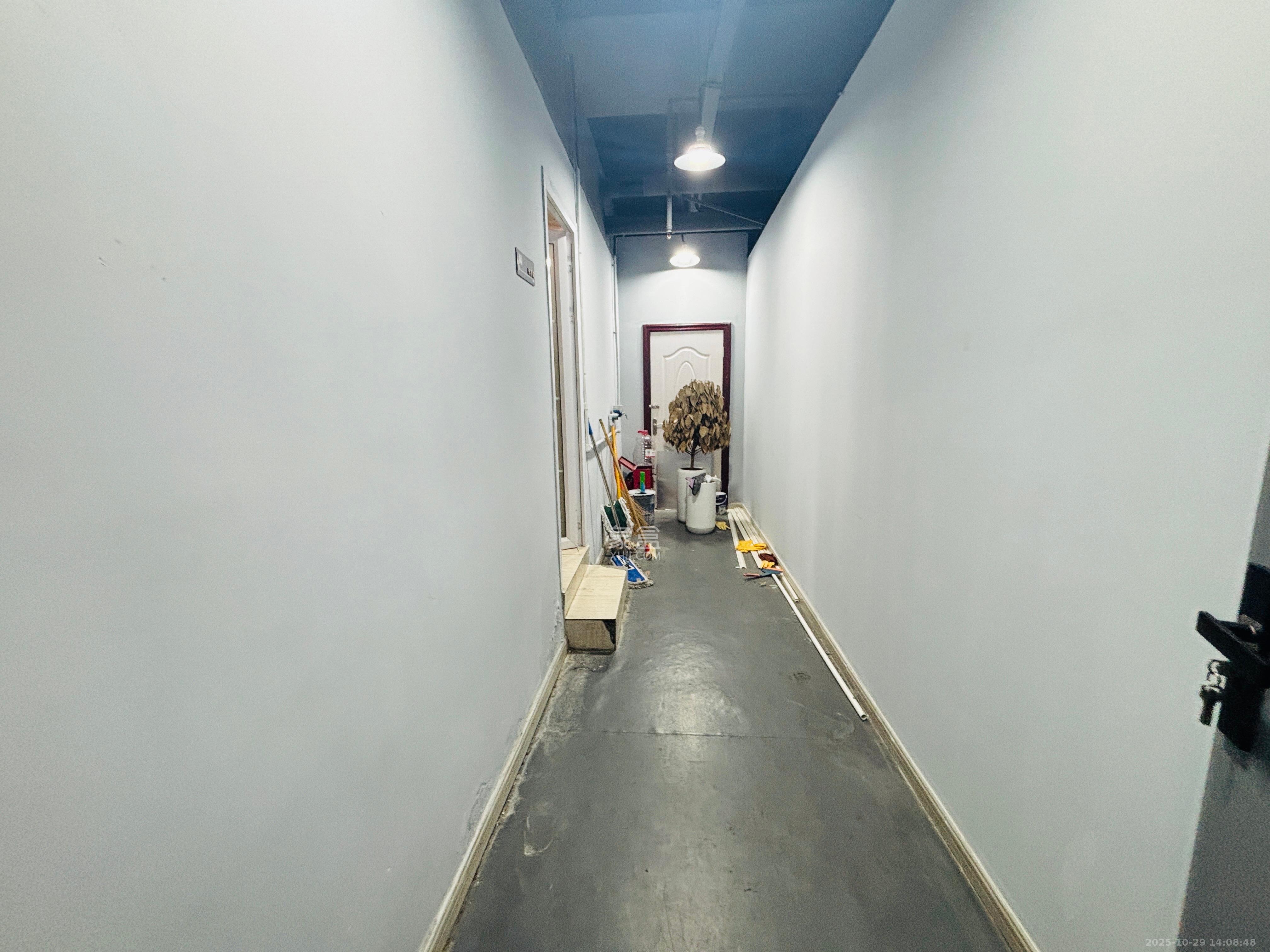 金领家族   280.0㎡      5500.0元/月室内图