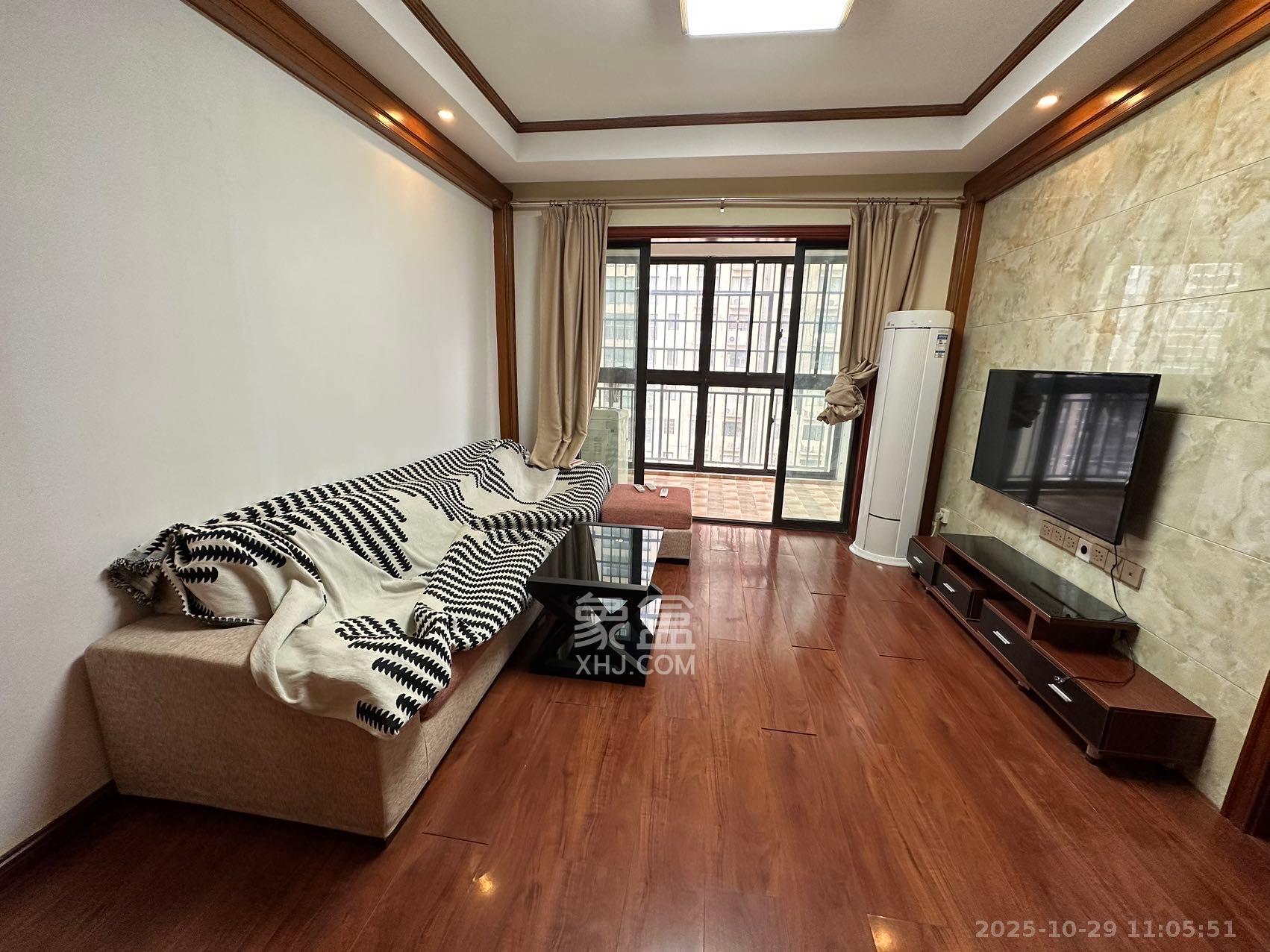 钰龙天下二期（钰龙佳园）  1室2厅1卫    2200.0元/月