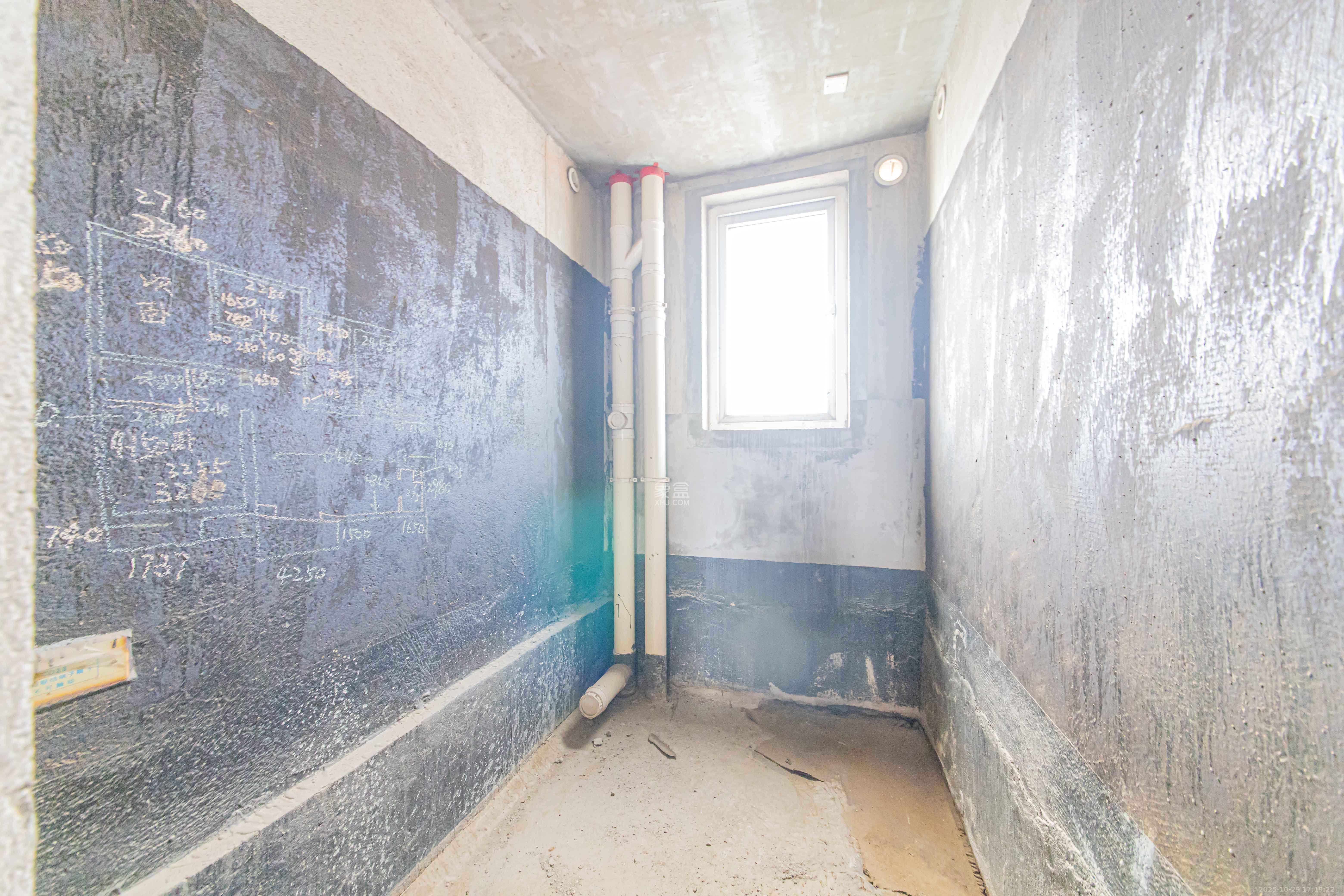 哈佛小镇（五矿哈佛小镇）  4室2厅2卫    72.8万卫生间