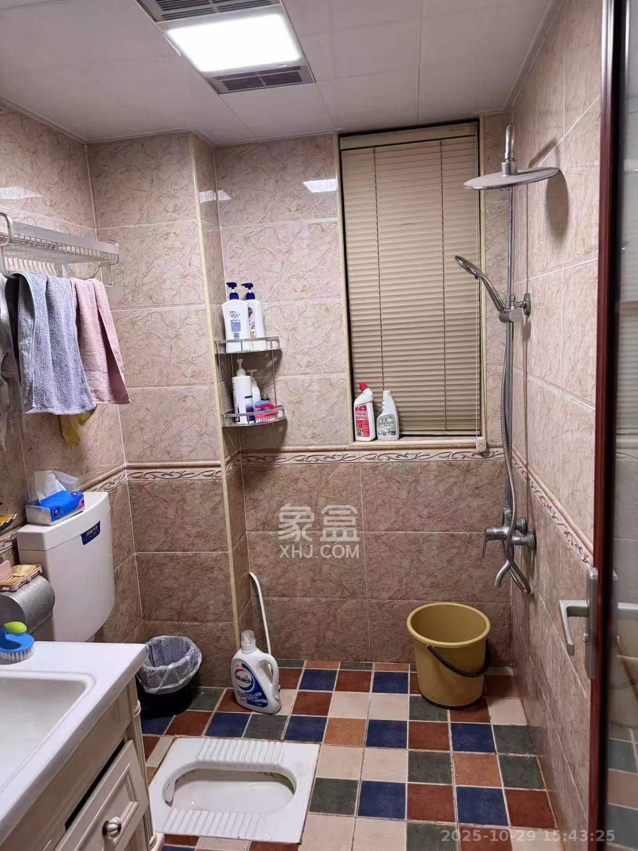 蓝光幸福满庭  2室2厅1卫    2600.0元/月室内图