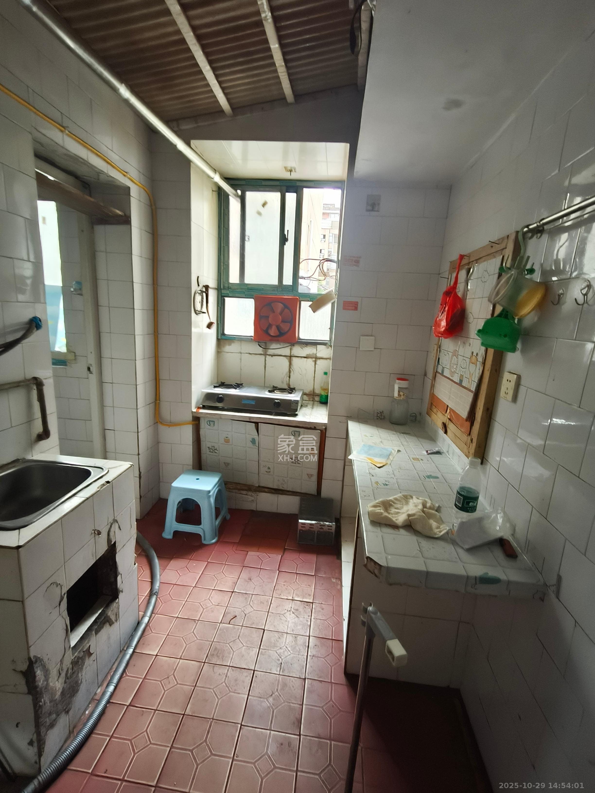 人民新村 2室1厅1卫 1500.0元/月 人民新村 2室1厅1卫 1500.0元/月室内图