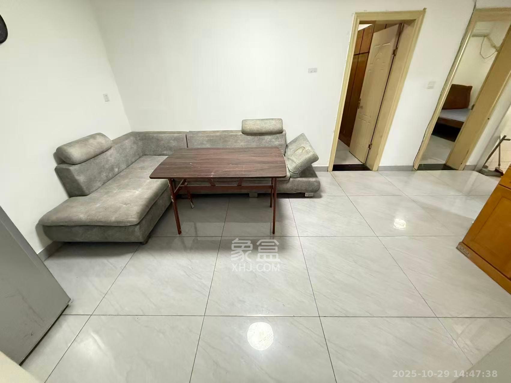 吉景小区  3室1厅1卫    2200.0元/月室内图