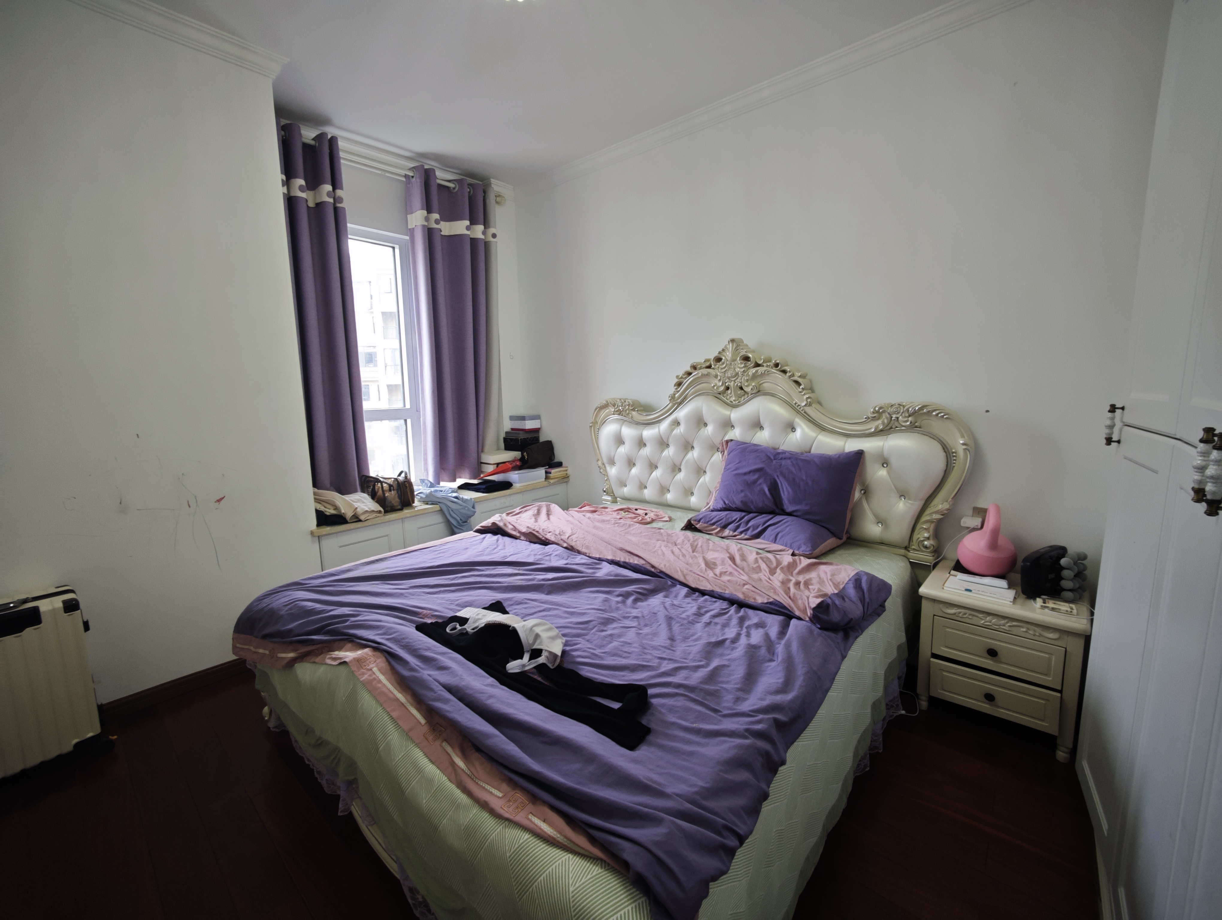 五江碧桂园城市广场 3室2厅2卫 69.0万 五江碧桂园城市广场 3室2厅2卫 69.0万客厅