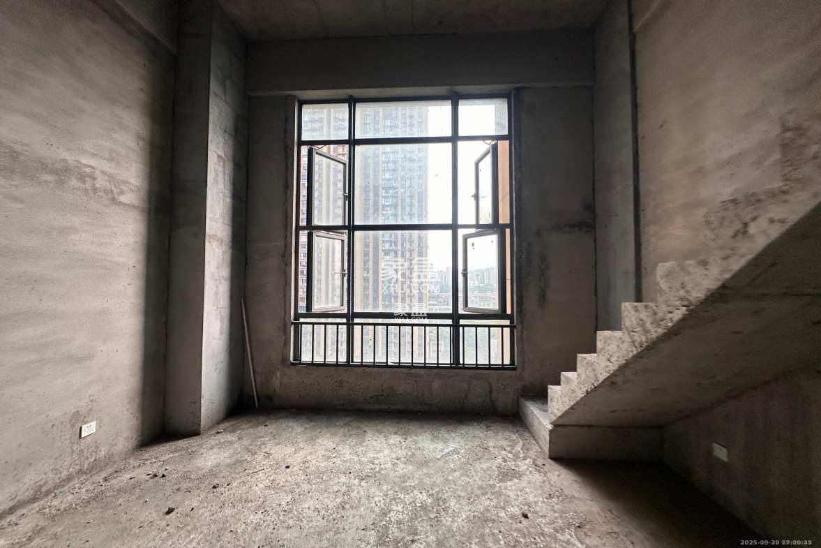 绿地商务广场 1室1厅1卫 800.0元/月 绿地商务广场 1室1厅1卫 800.0元/月室内图