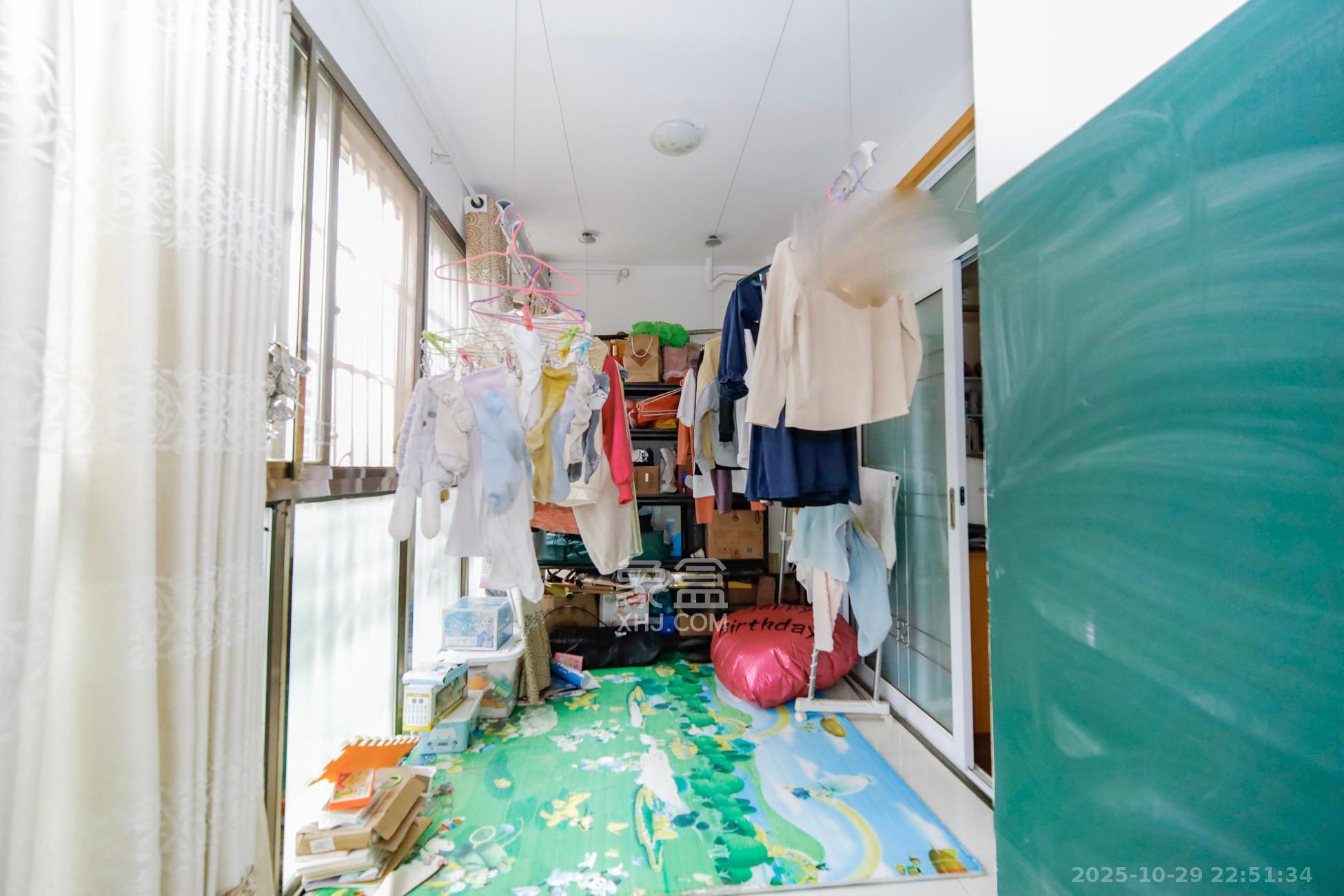 湘翰御舍  4室2厅1卫    102.0万阳台