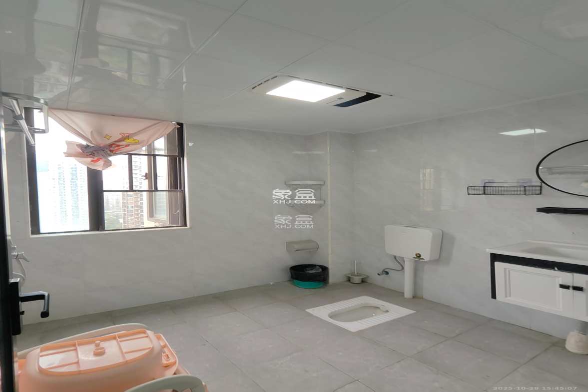 长燃润和天地(长润小区印湘江)  4室2厅2卫    2400.0元/月 长燃润和天地(长润小区印湘江)  4室2厅2卫    2400.0元/月室内图