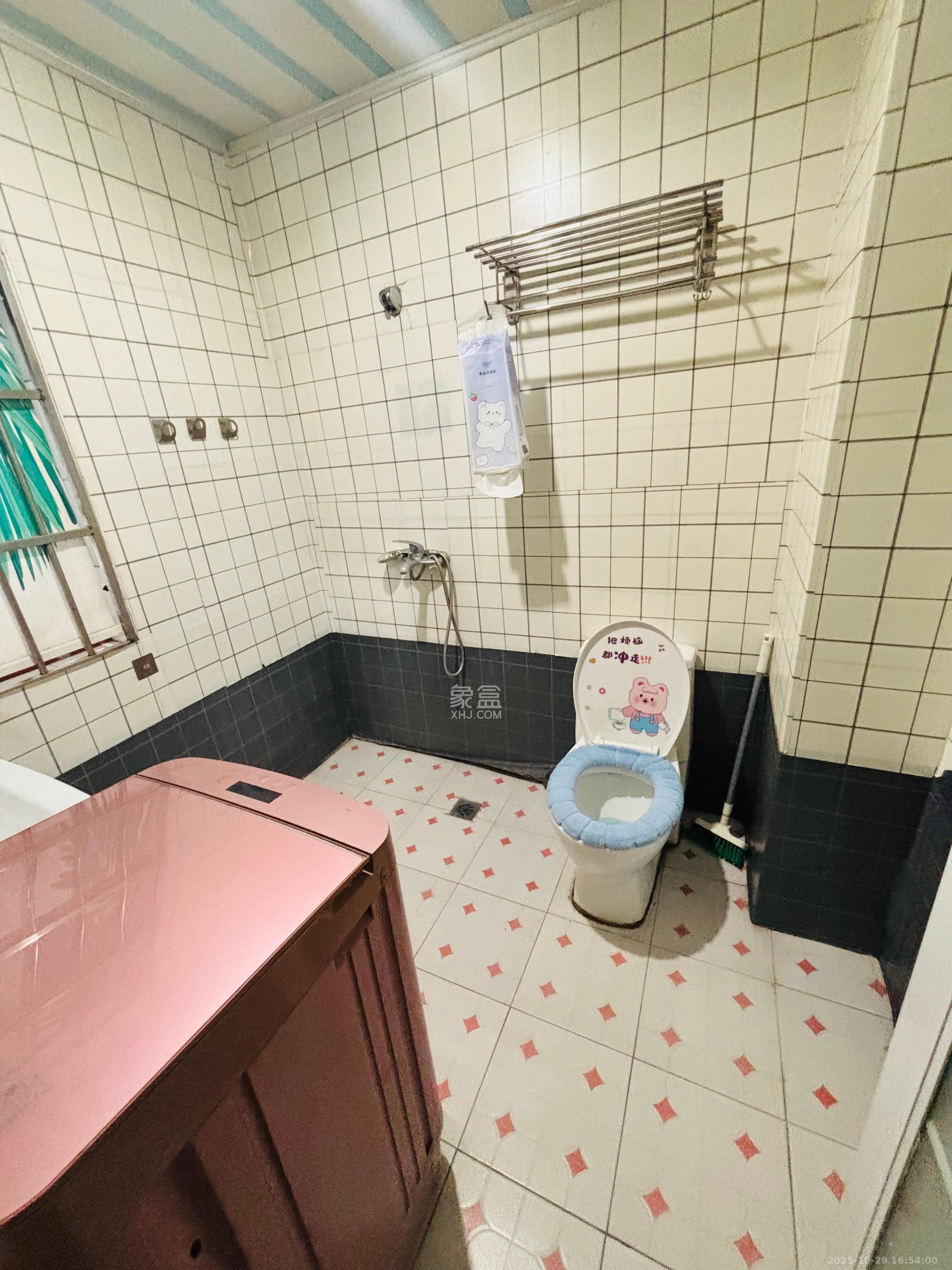 青和上座(上味舫大厦)  1室1厅1卫    1799.0元/月 青和上座(上味舫大厦)  1室1厅1卫    1799.0元/月室内图1