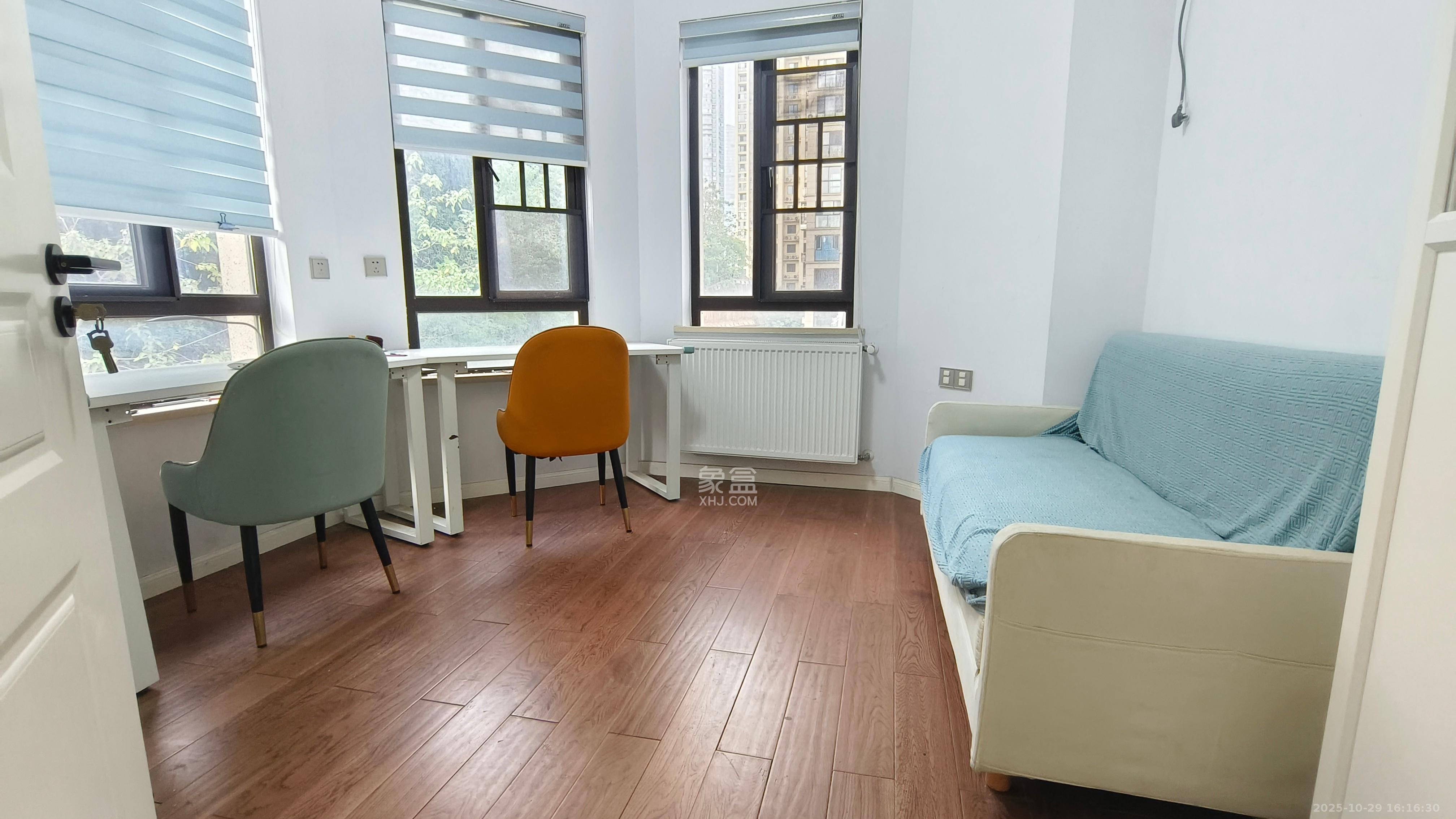 锦天金岸雅苑  4室2厅2卫    4000.0元/月 锦天金岸雅苑  4室2厅2卫    4000.0元/月室内图