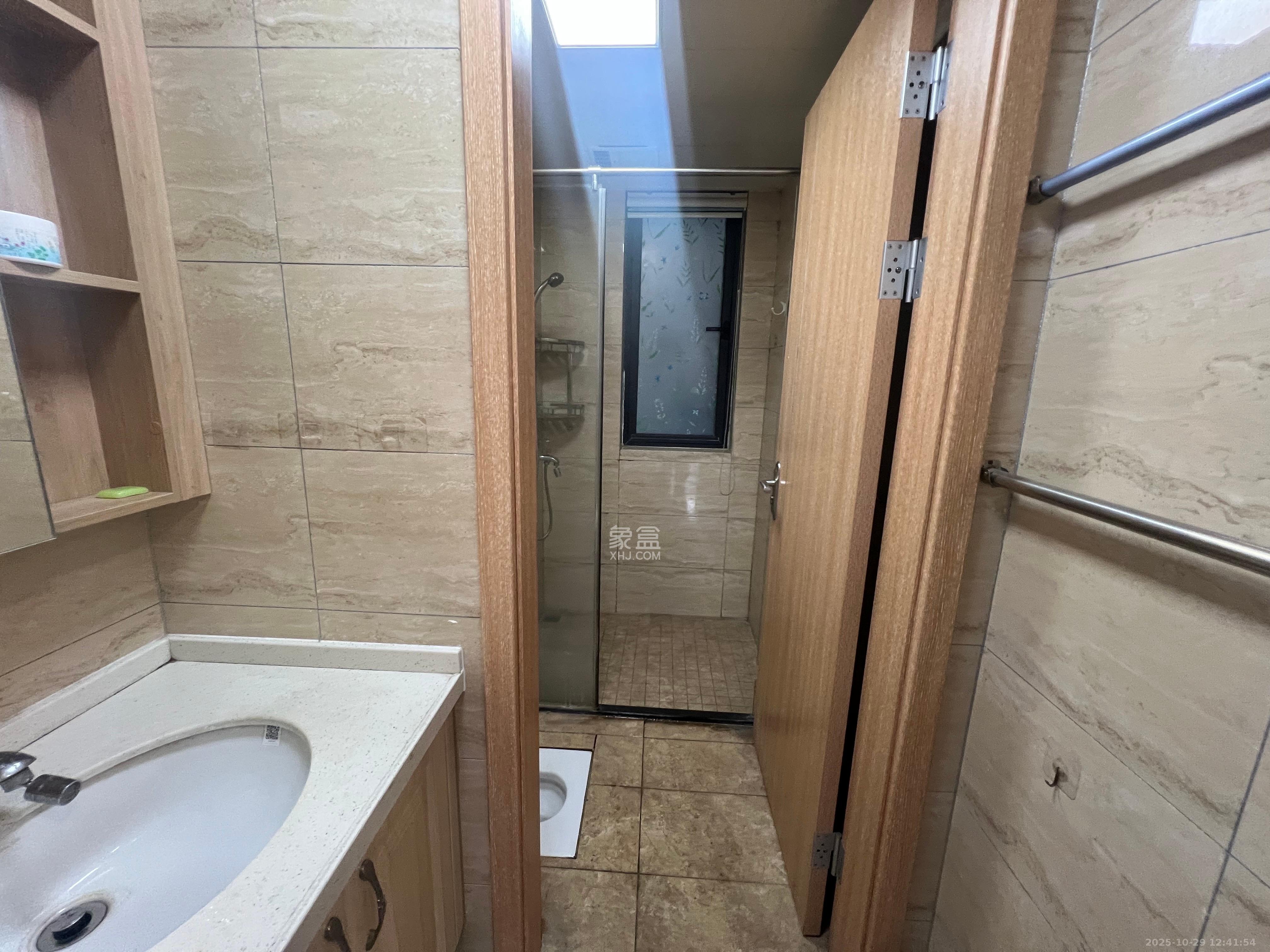 万润滨江天著 4室2厅2卫 3000.0元/月 万润滨江天著 4室2厅2卫 3000.0元/月室内图