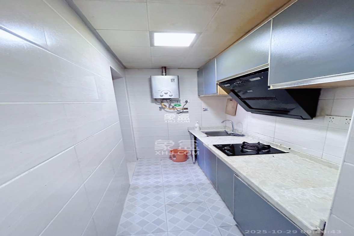 金领家族 1室1厅1卫 1600.0元/月 金领家族 1室1厅1卫 1600.0元/月室内图