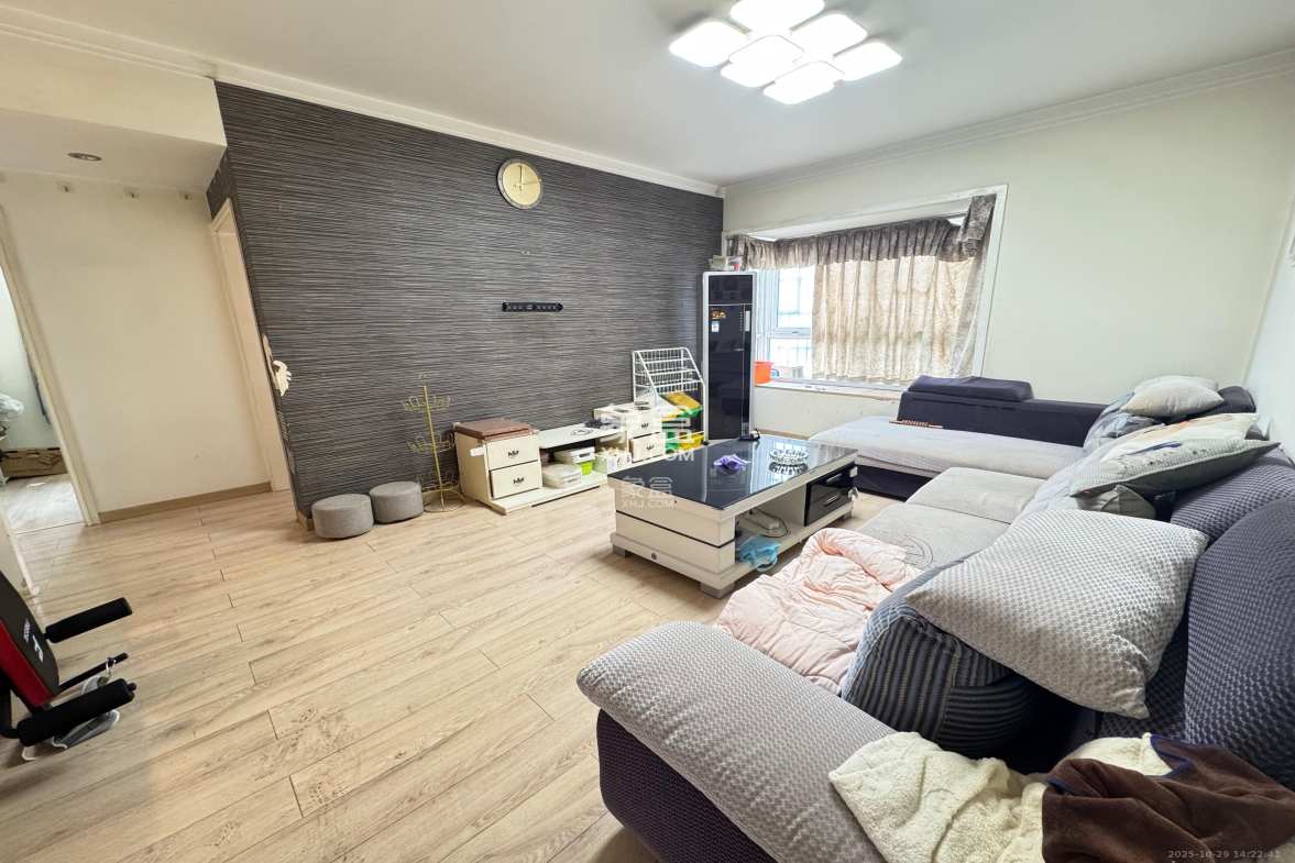 星典时代  3室2厅1卫    2000.0元/月 星典时代  3室2厅1卫    2000.0元/月室内图