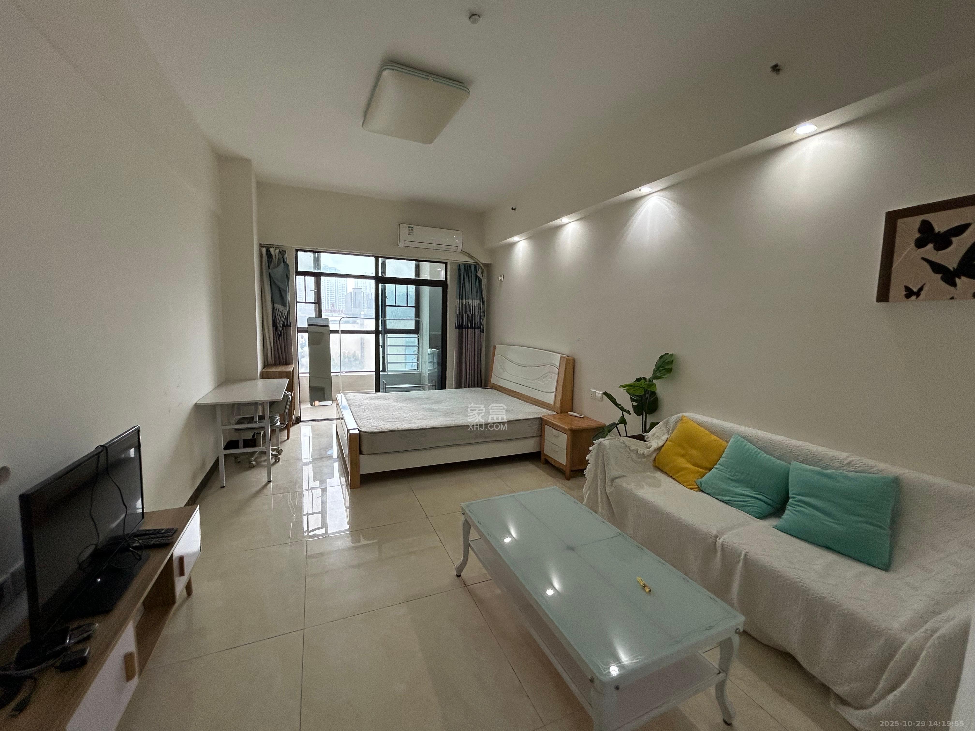 梅溪国际公寓（步步高新天地）  1室1厅1卫    1450.0元/月室内图