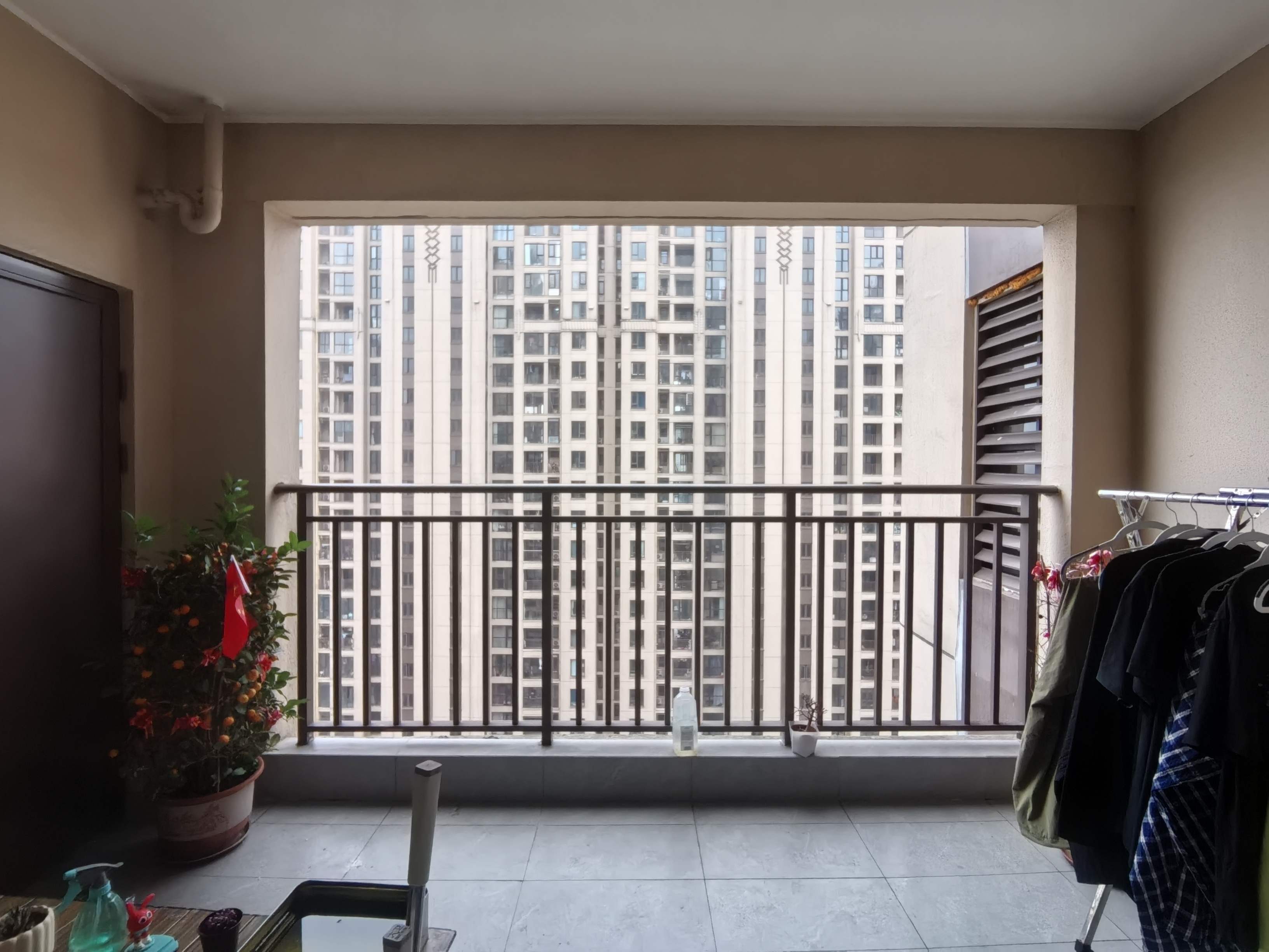 海航豪庭南苑  3室2厅2卫    4200.0元/月室内图