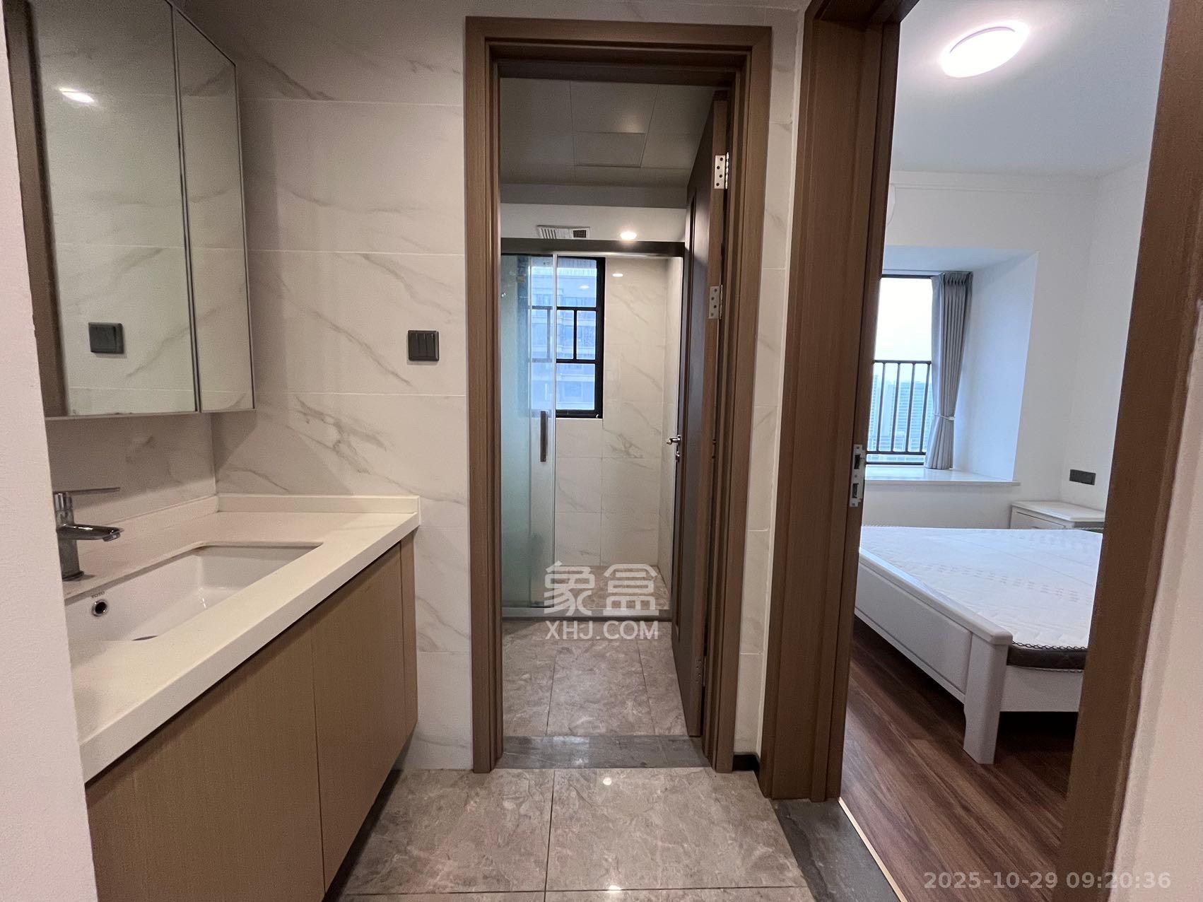 招商华发依云曦城  4室2厅2卫    3000.0元/月 招商华发依云曦城  4室2厅2卫    3000.0元/月室内图