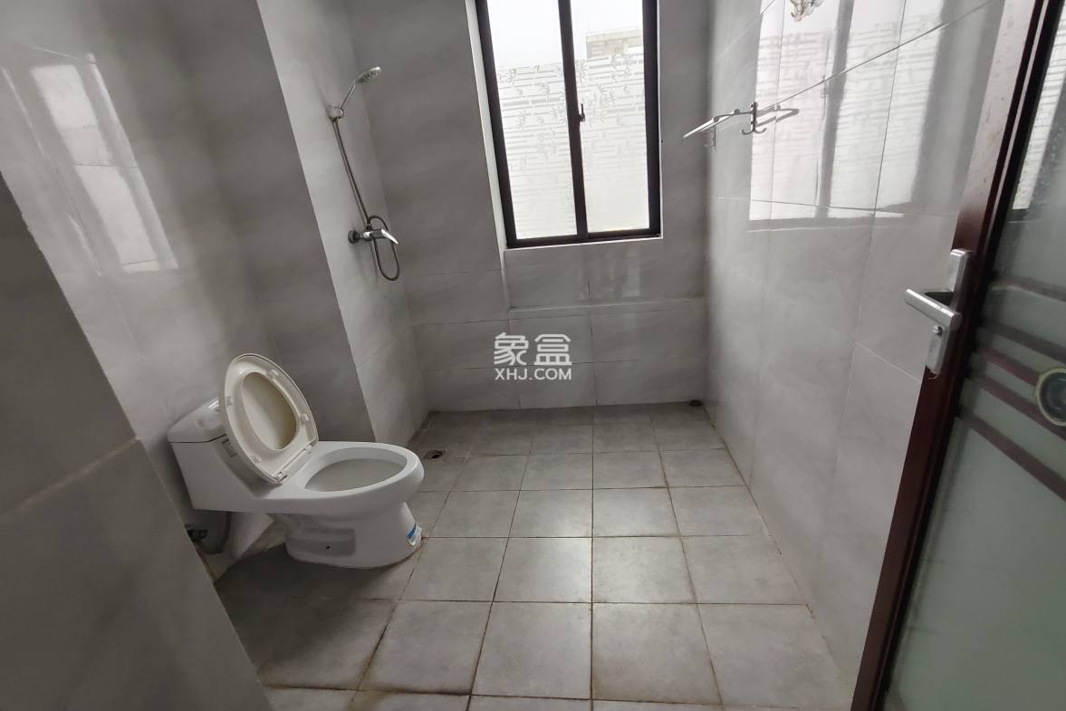 道客和悦嘉园 5室2厅1卫 3000.0元/月 道客和悦嘉园 5室2厅1卫 3000.0元/月室内图