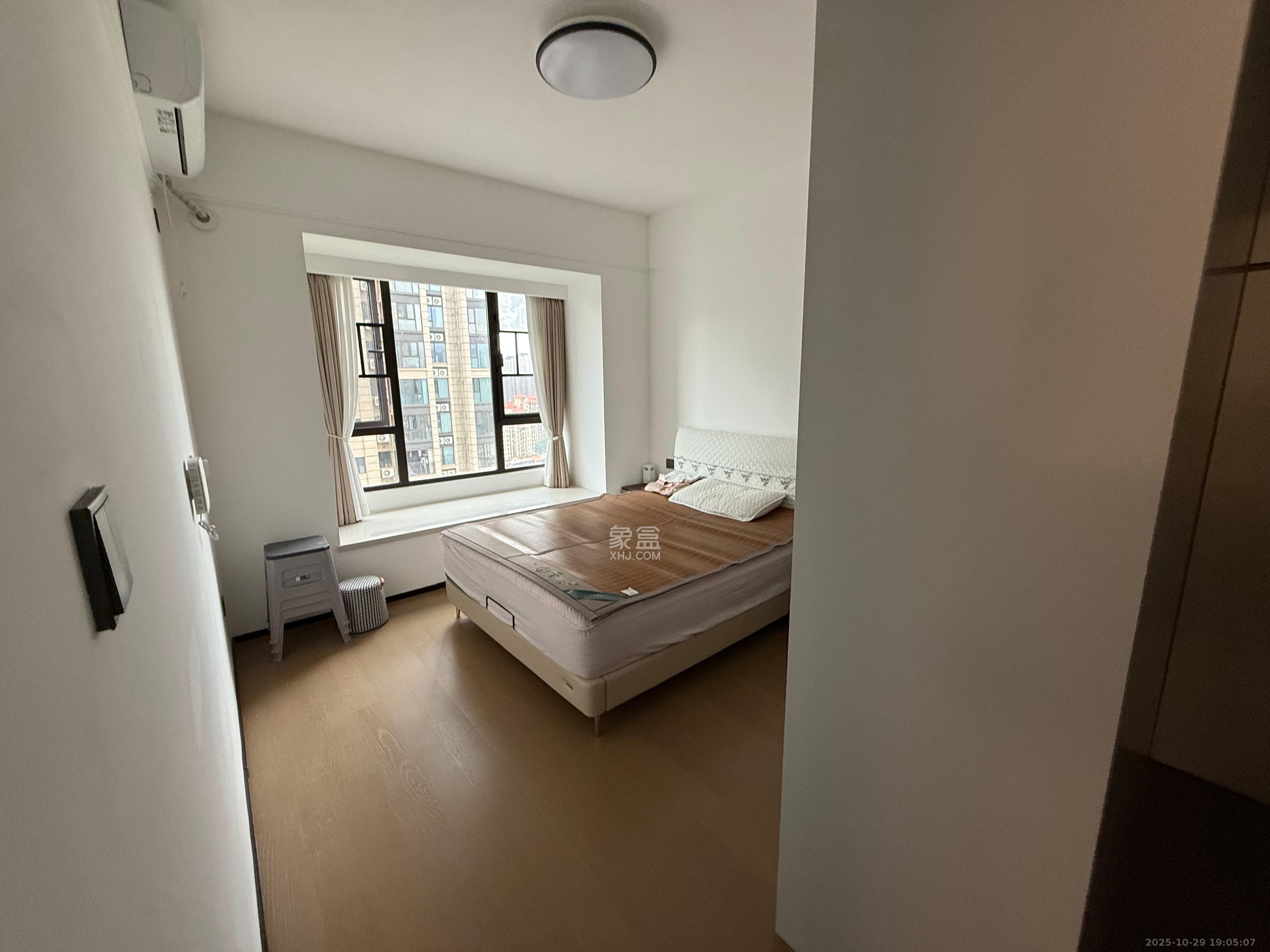 裕和府（乐万邦康桥悦城）  3室2厅2卫    3000.0元/月室内图