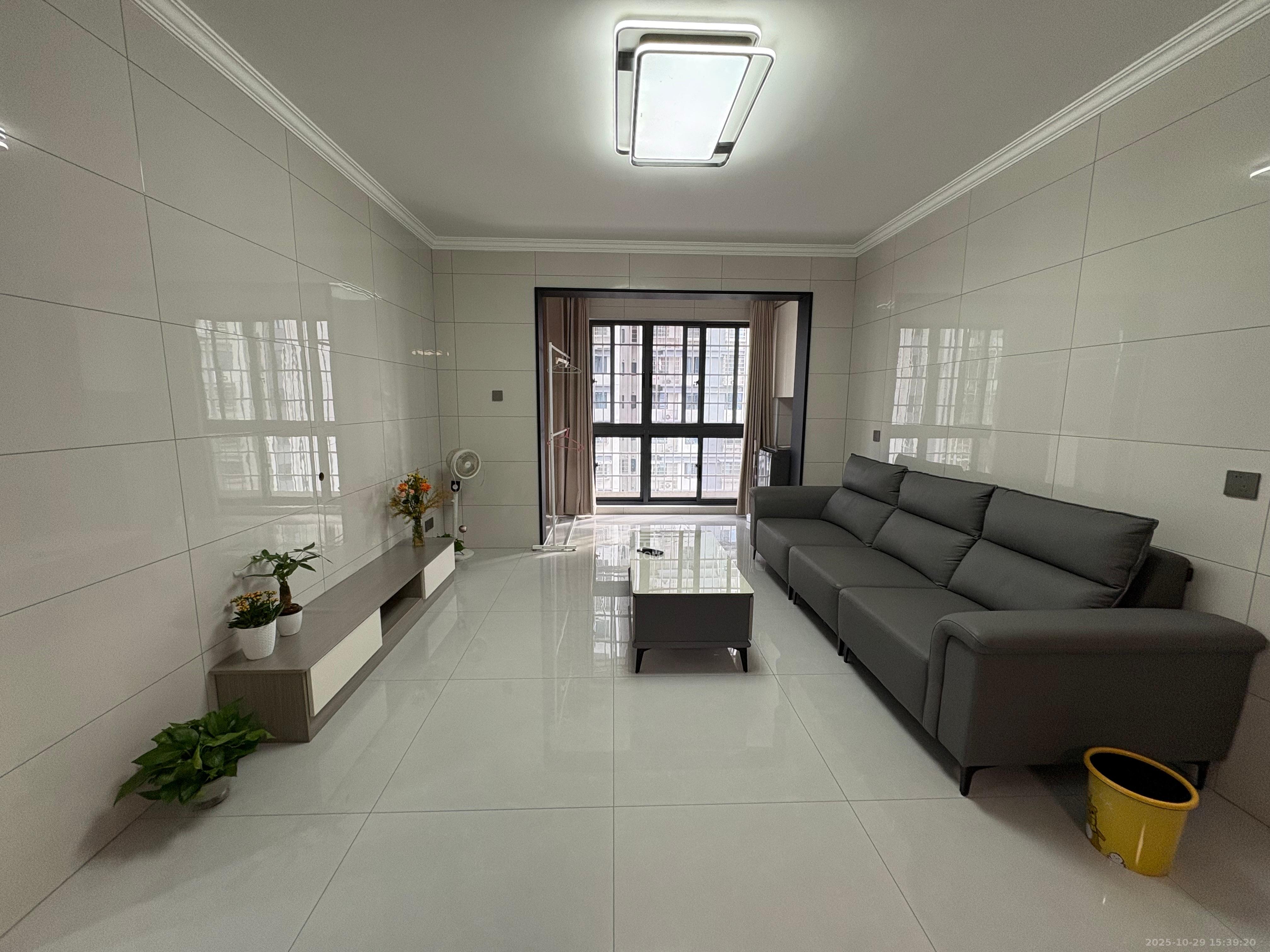 旭日嘉苑  2室2厅1卫    2300.0元/月