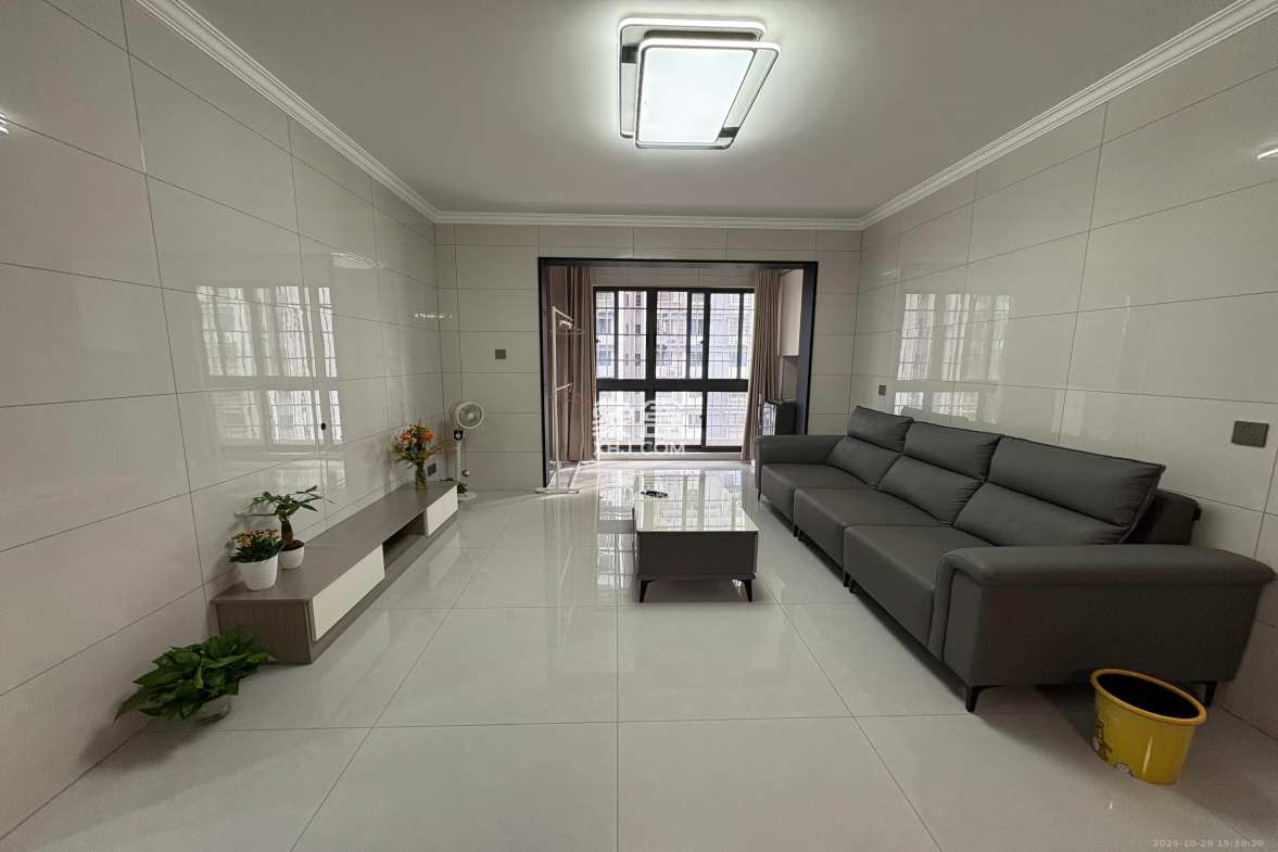 旭日嘉苑  2室2厅1卫    2300.0元/月 旭日嘉苑  2室2厅1卫    2300.0元/月室内图