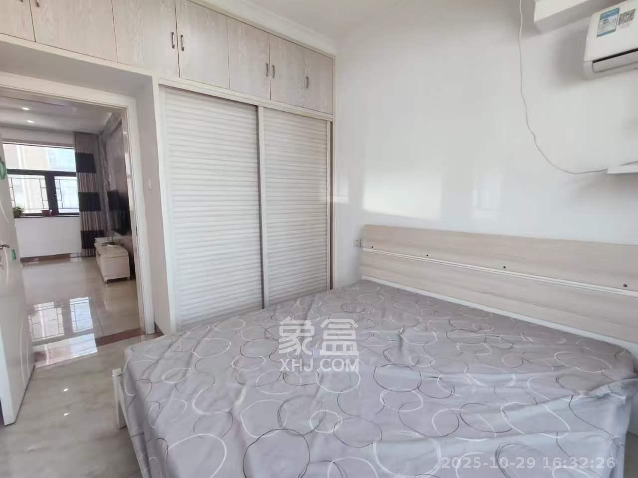 中房瑞致国际  3室2厅2卫    2800.0元/月室内图