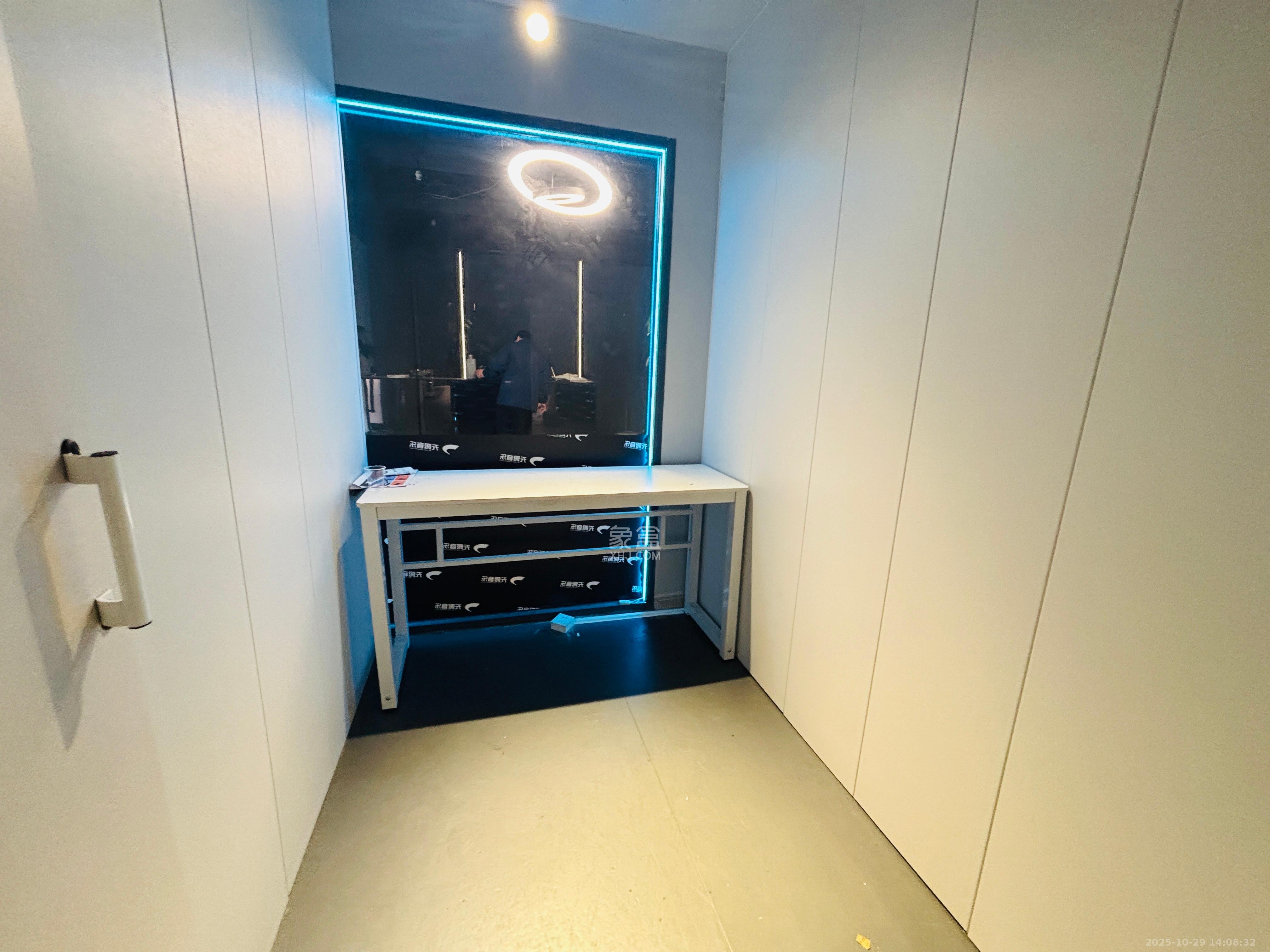 金领家族   280.0㎡      5500.0元/月室内图