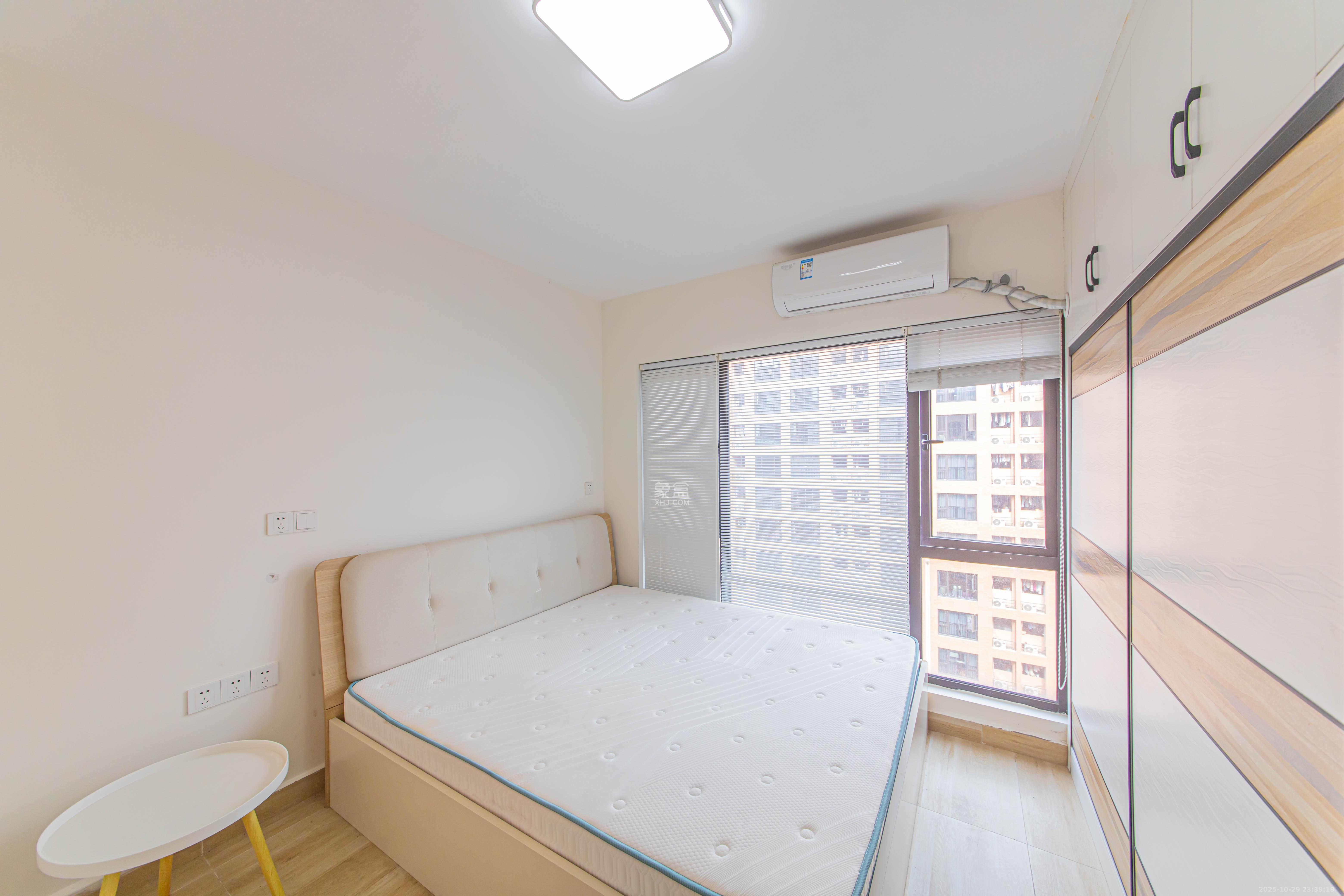 鑫远揽悦（鑫远和城三期）  1室1厅1卫    40.0万卧室