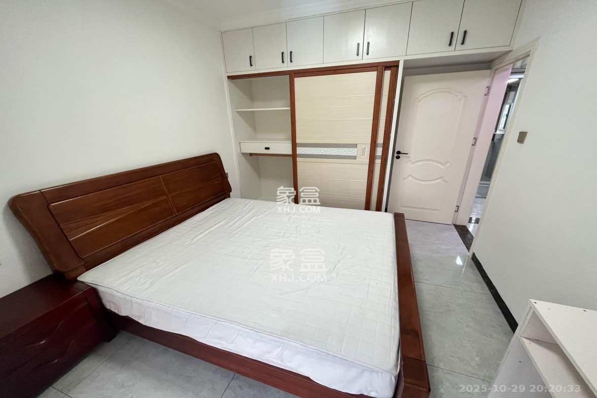 星城新宇川河苑  2室2厅1卫    1700.0元/月 星城新宇川河苑  2室2厅1卫    1700.0元/月室内图