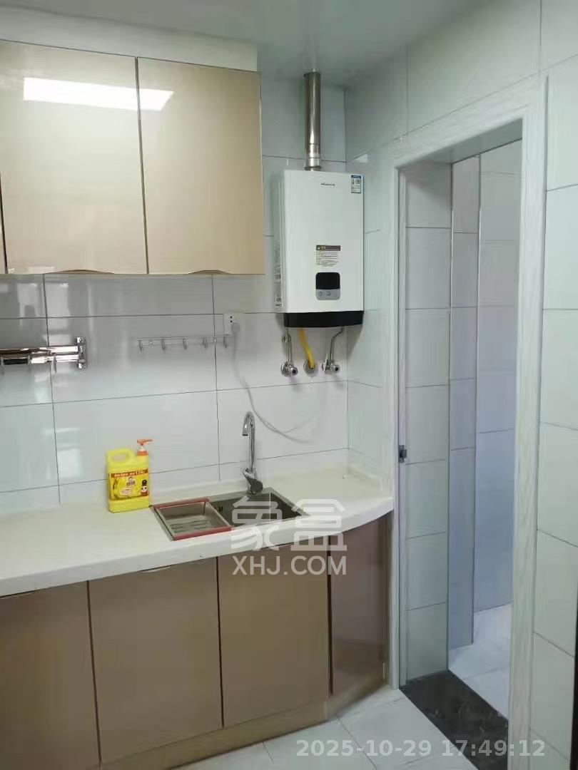 润和又一城  3室2厅1卫    2400.0元/月室内图