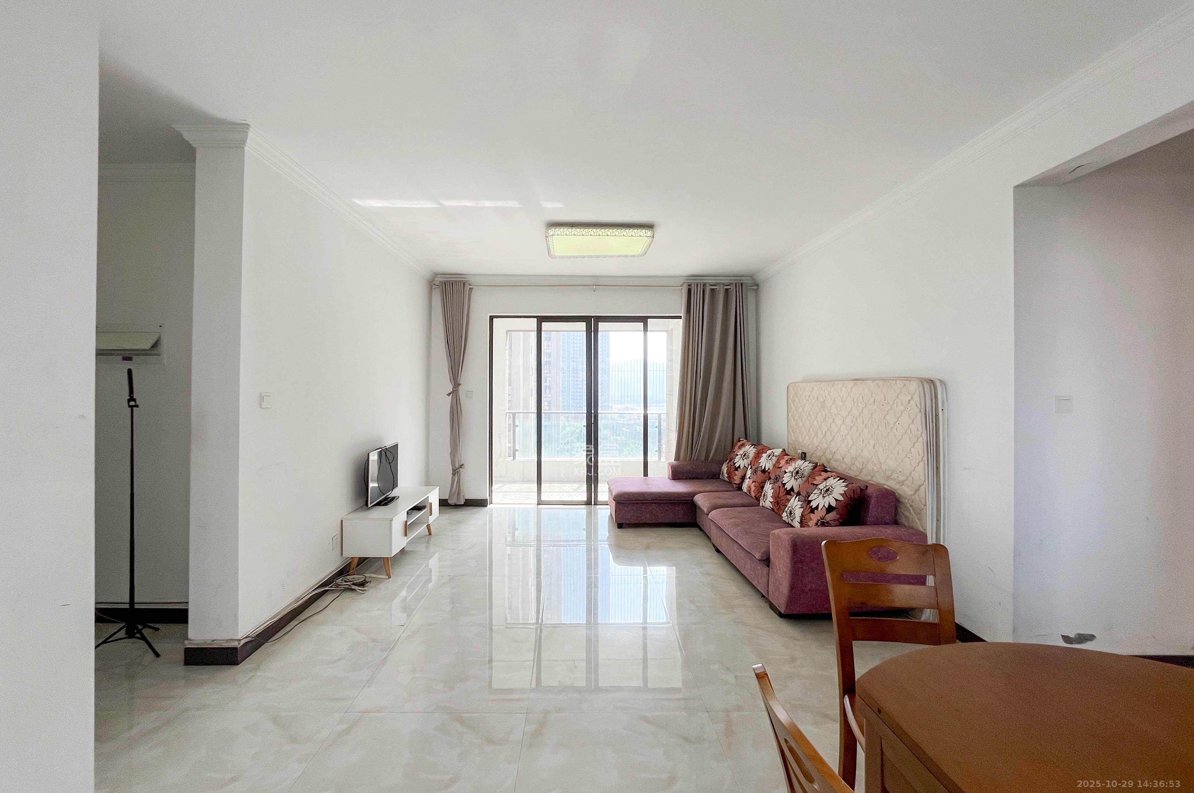 梅溪湖金茂悦（金悦雅苑）  4室2厅2卫    165.0万