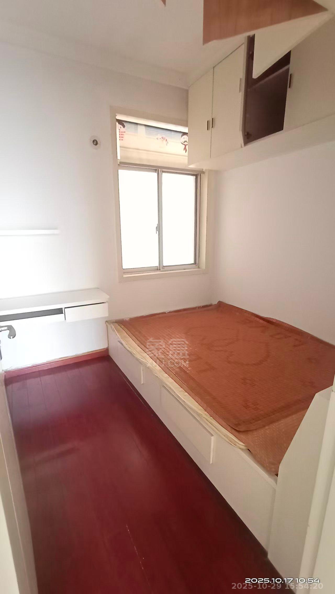 城南雅苑  4室2厅2卫    1400.0元/月 城南雅苑  4室2厅2卫    1400.0元/月室内图