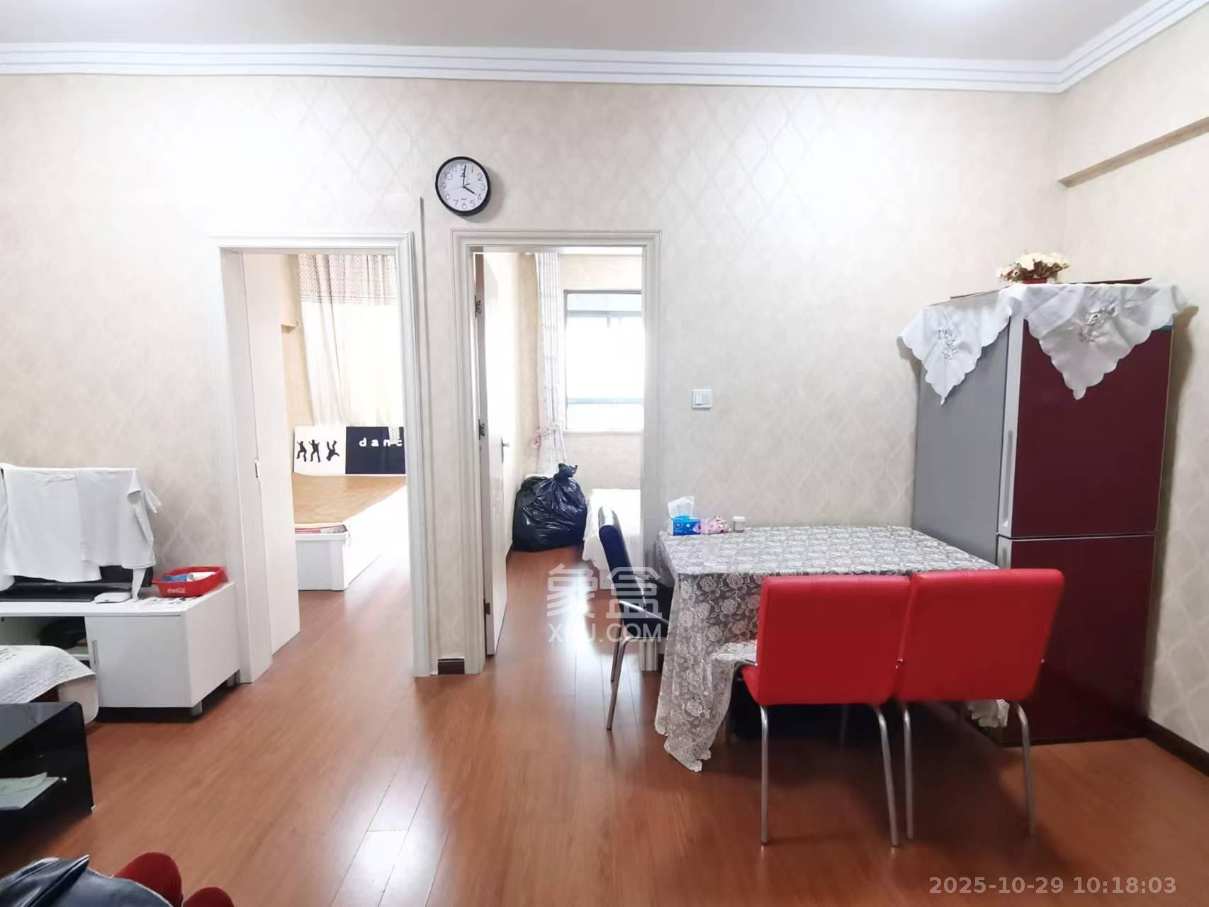 西子一间 2室1厅1卫 2300.0元/月 西子一间 2室1厅1卫 2300.0元/月室内图