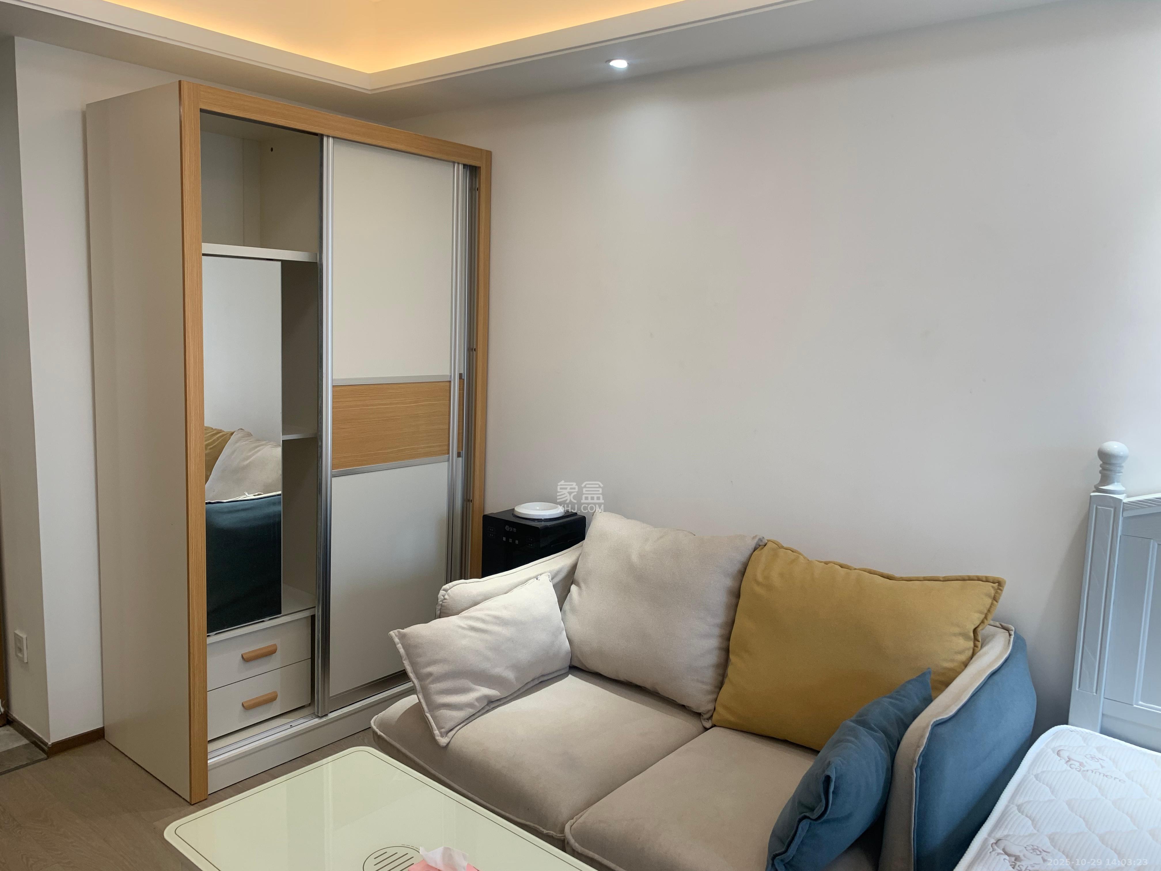 旭辉华宇南宸府  1室0厅0卫    1300.0元/月室内图