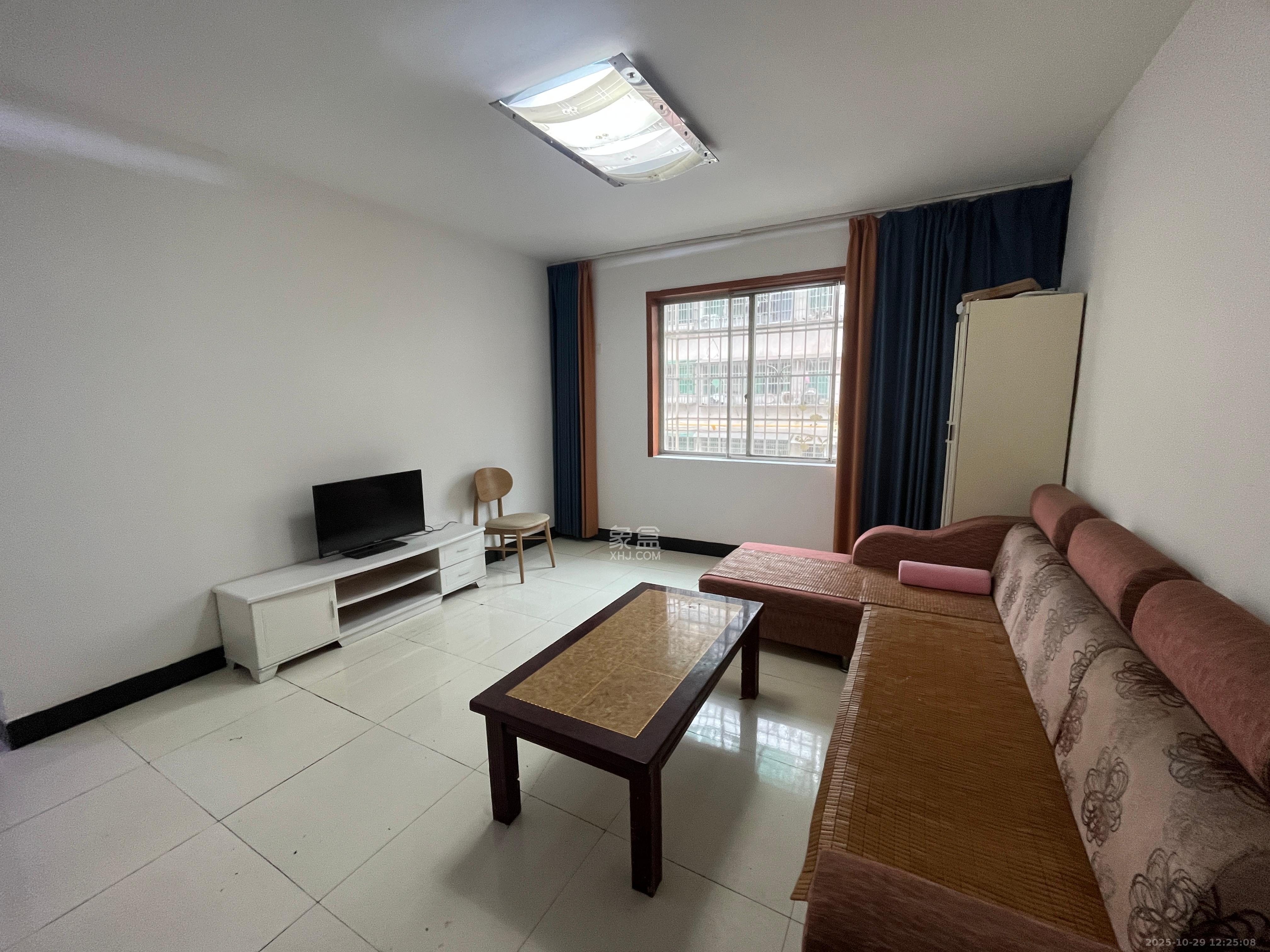 茶叶大市场“山水茗园”  2室2厅1卫    1250.0元/月 茶叶大市场“山水茗园”  2室2厅1卫    1250.0元/月