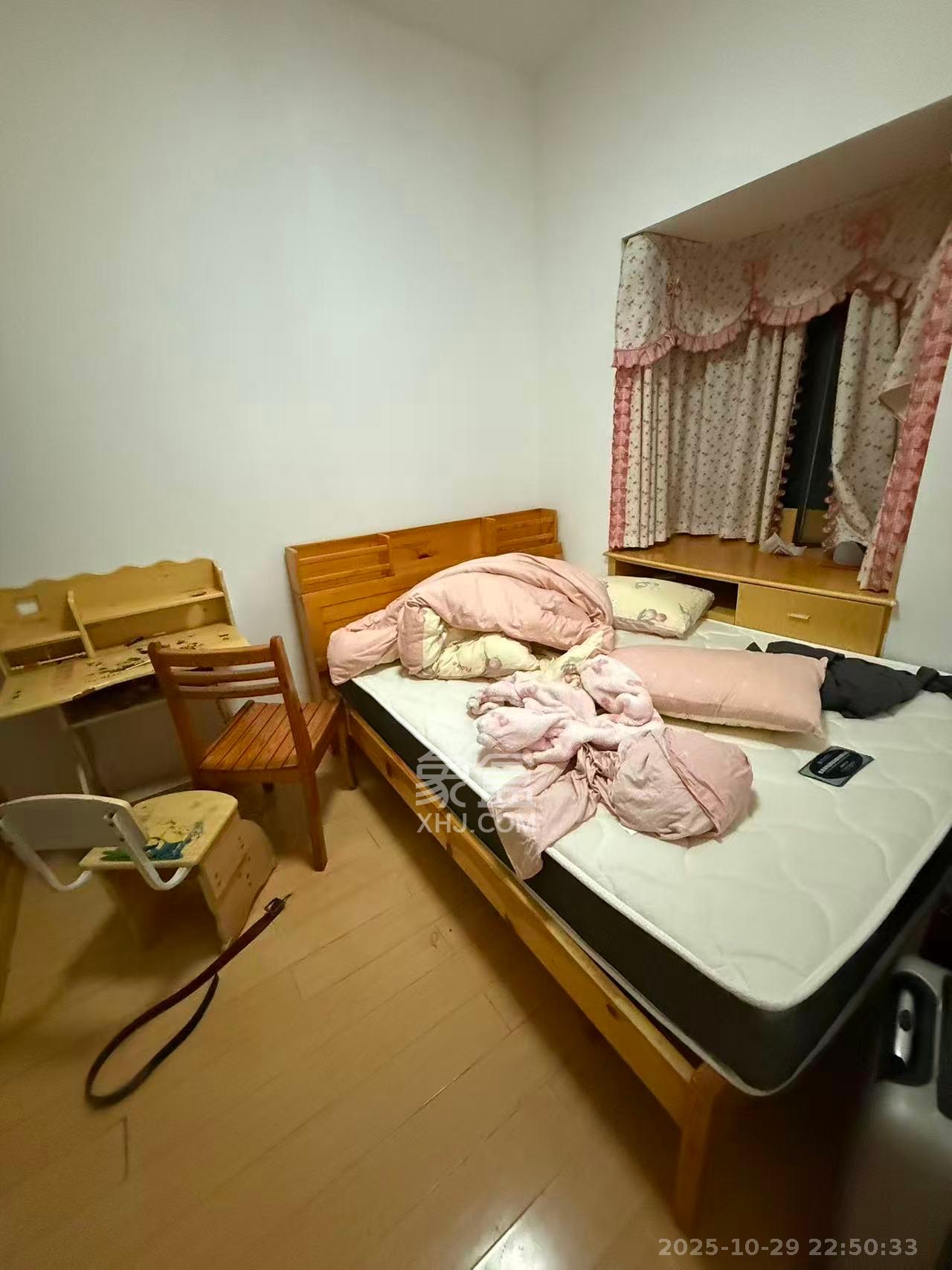 东玺门  2室1厅1卫    2300.0元/月室内图