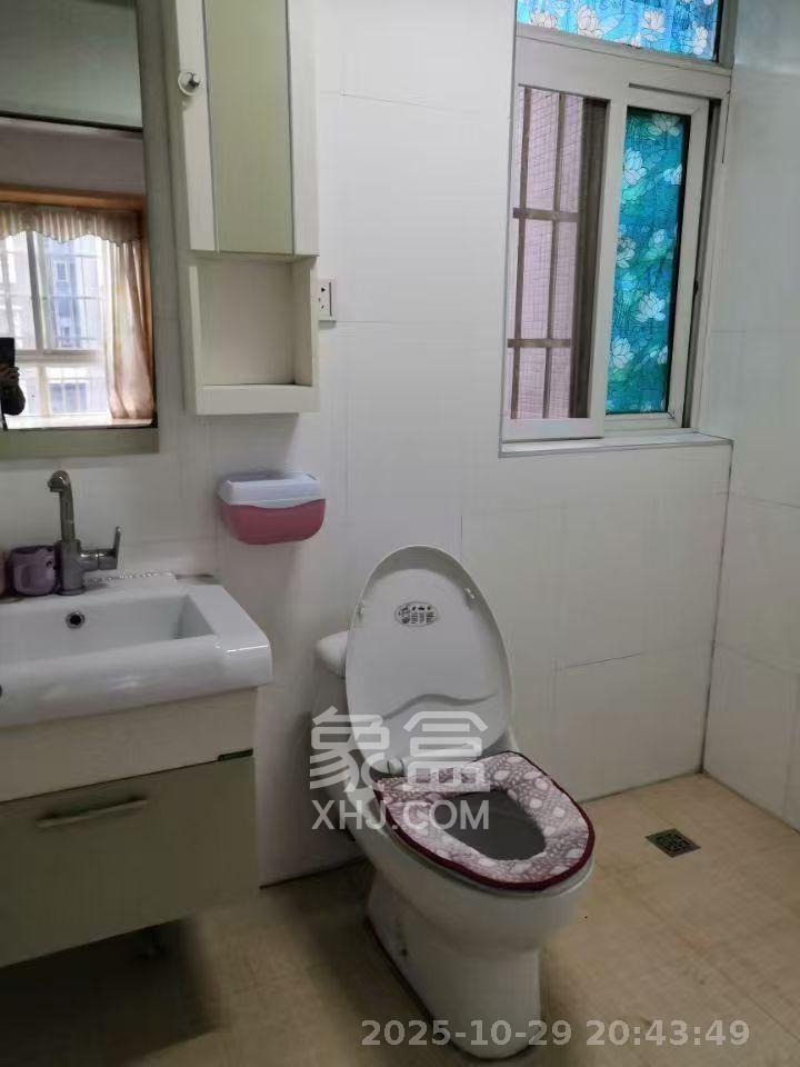 生活艺术城 3室2厅2卫 2300.0元/月 生活艺术城 3室2厅2卫 2300.0元/月室内图