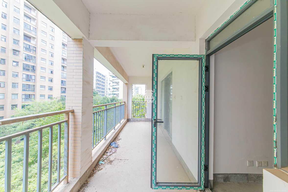 和美星城 4室2厅2卫 110.0万 和美星城 4室2厅2卫 110.0万阳台