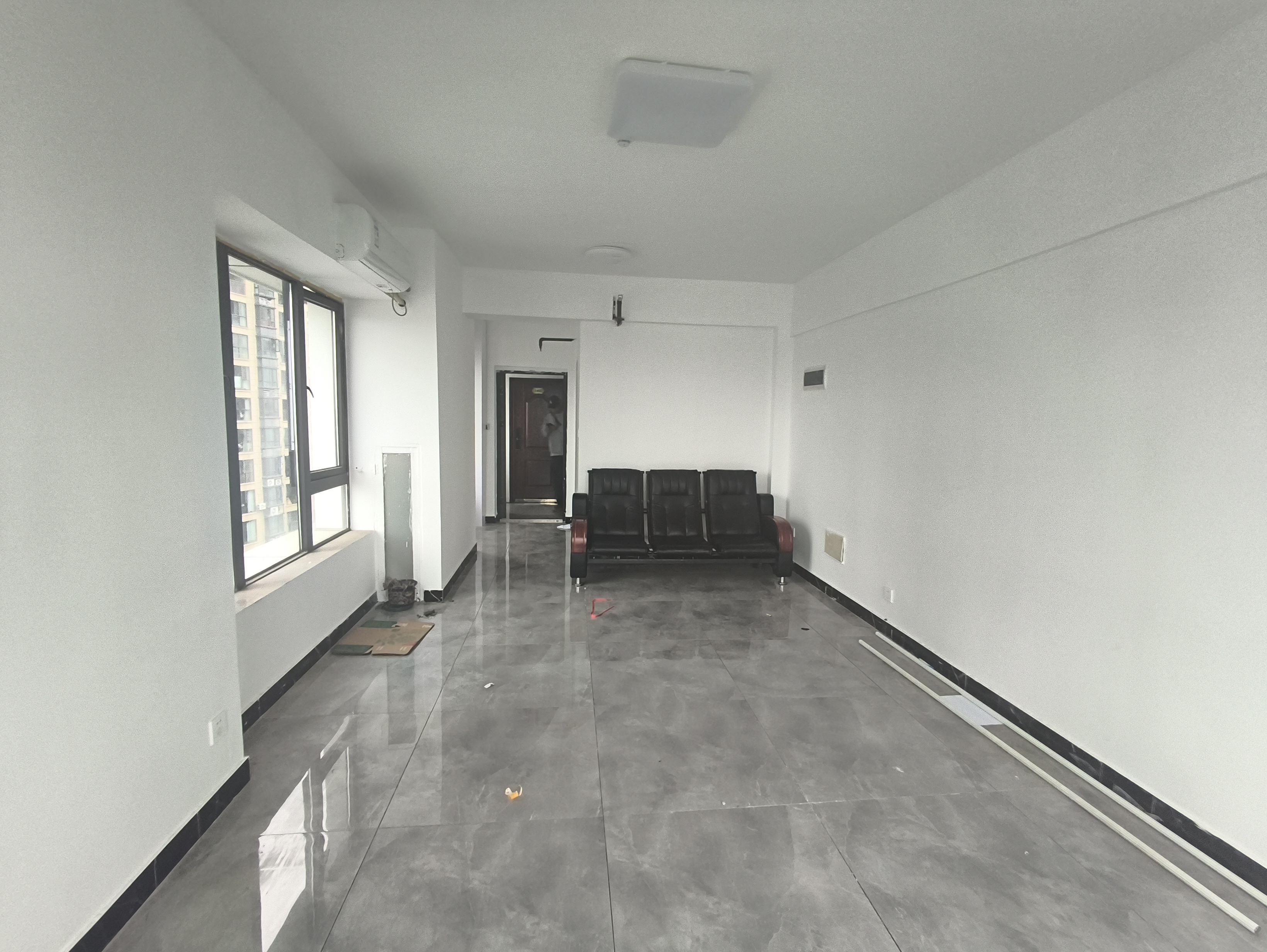 韦斯特城市花园  1室1厅1卫    1000.0元/月 韦斯特城市花园  1室1厅1卫    1000.0元/月室内图