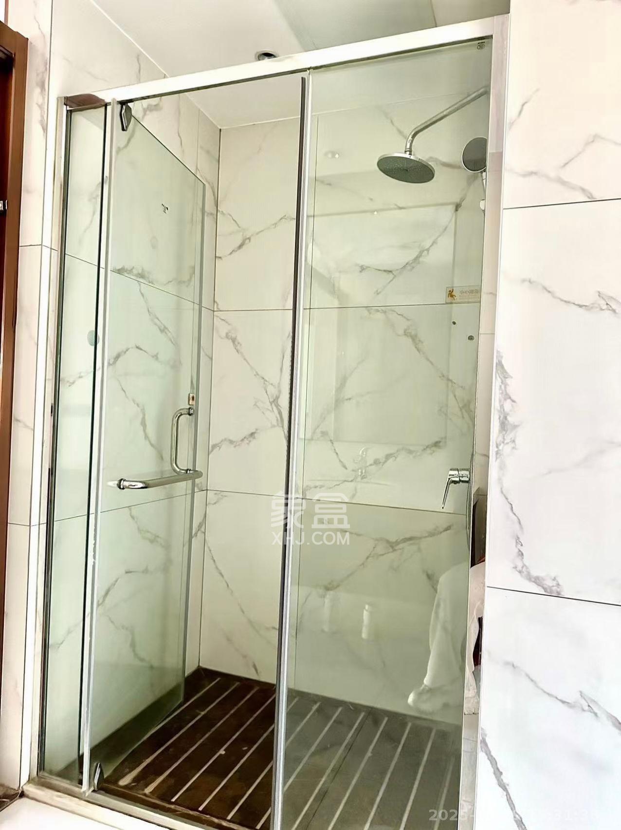 大财门公寓  1室1厅1卫    1600.0元/月 大财门公寓  1室1厅1卫    1600.0元/月室内图