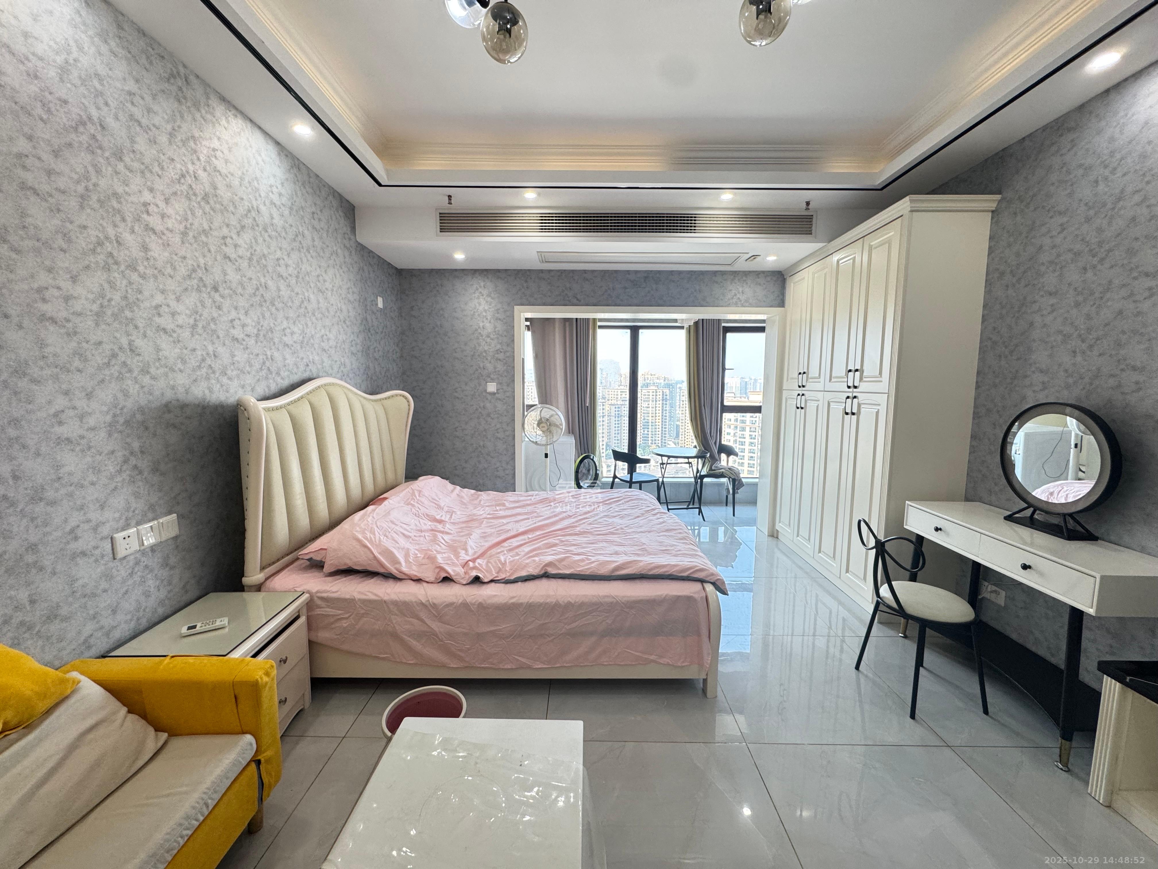 高升时代广场(冠铭商务中心)  1室0厅0卫    1700.0元/月 高升时代广场(冠铭商务中心)  1室0厅0卫    1700.0元/月室内图1