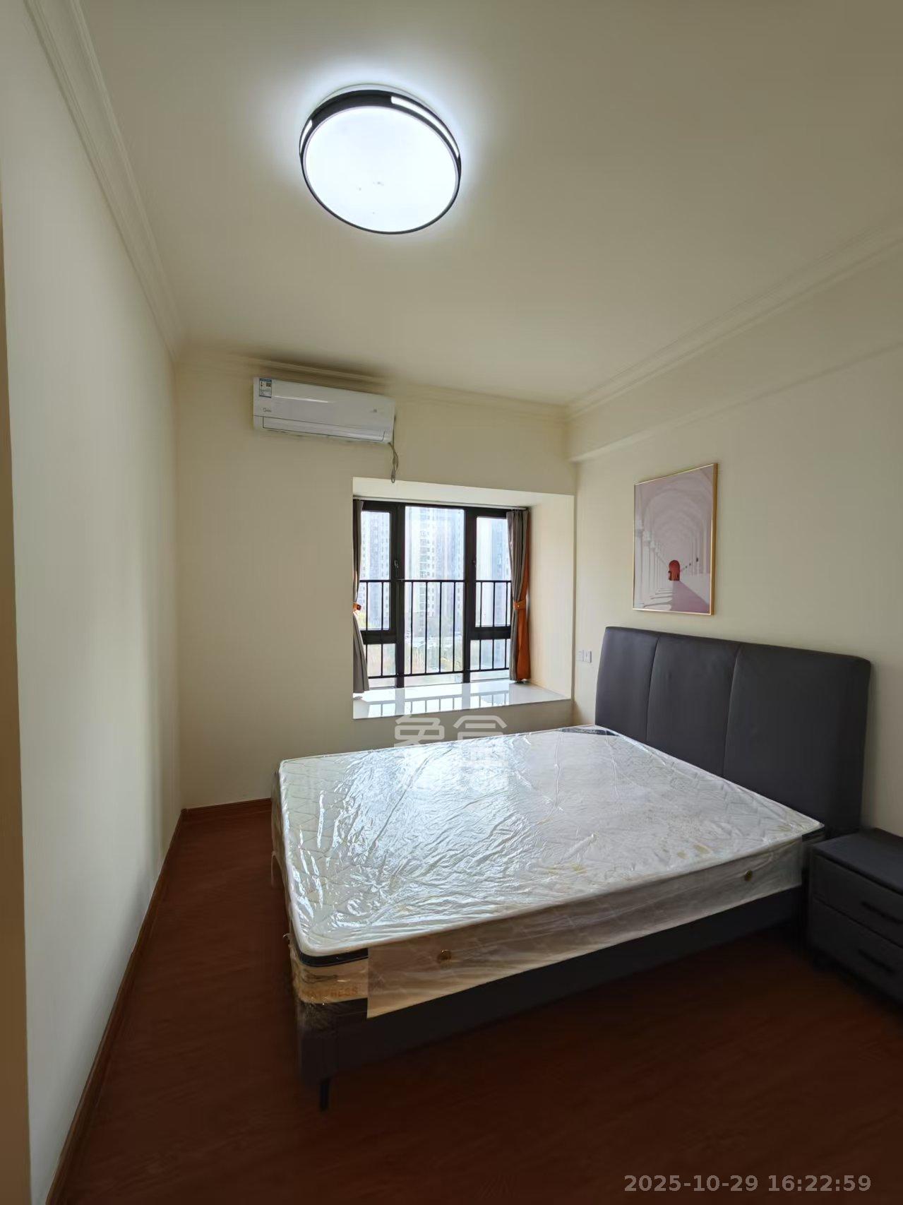 碧桂园荟隽棠  4室2厅2卫    2100.0元/月室内图