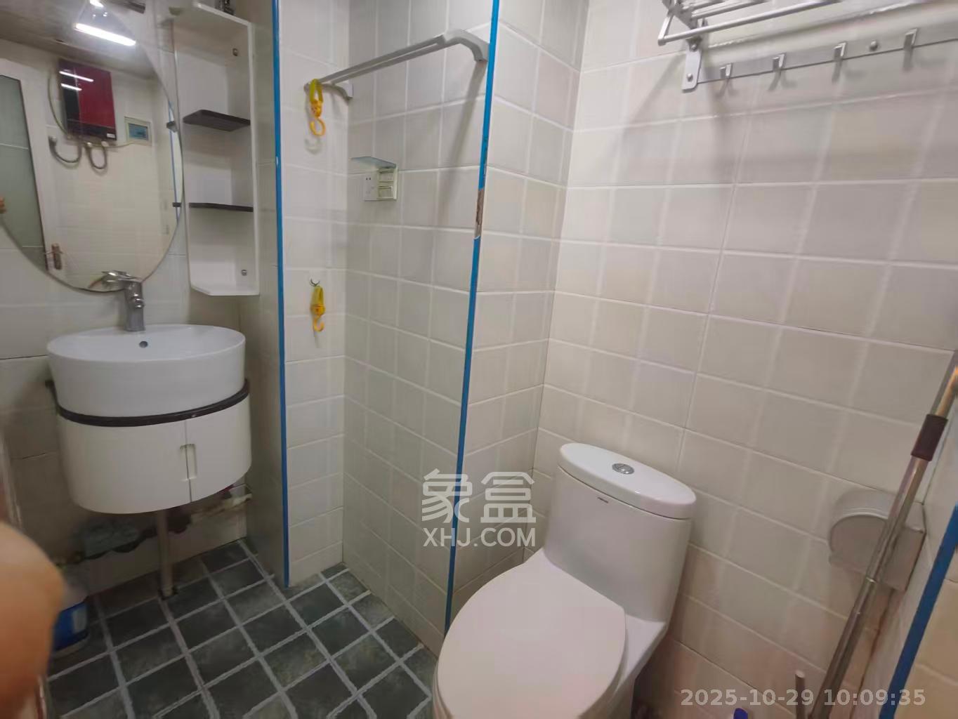 万博汇  1室1厅1卫    1600.0元/月 万博汇  1室1厅1卫    1600.0元/月室内图