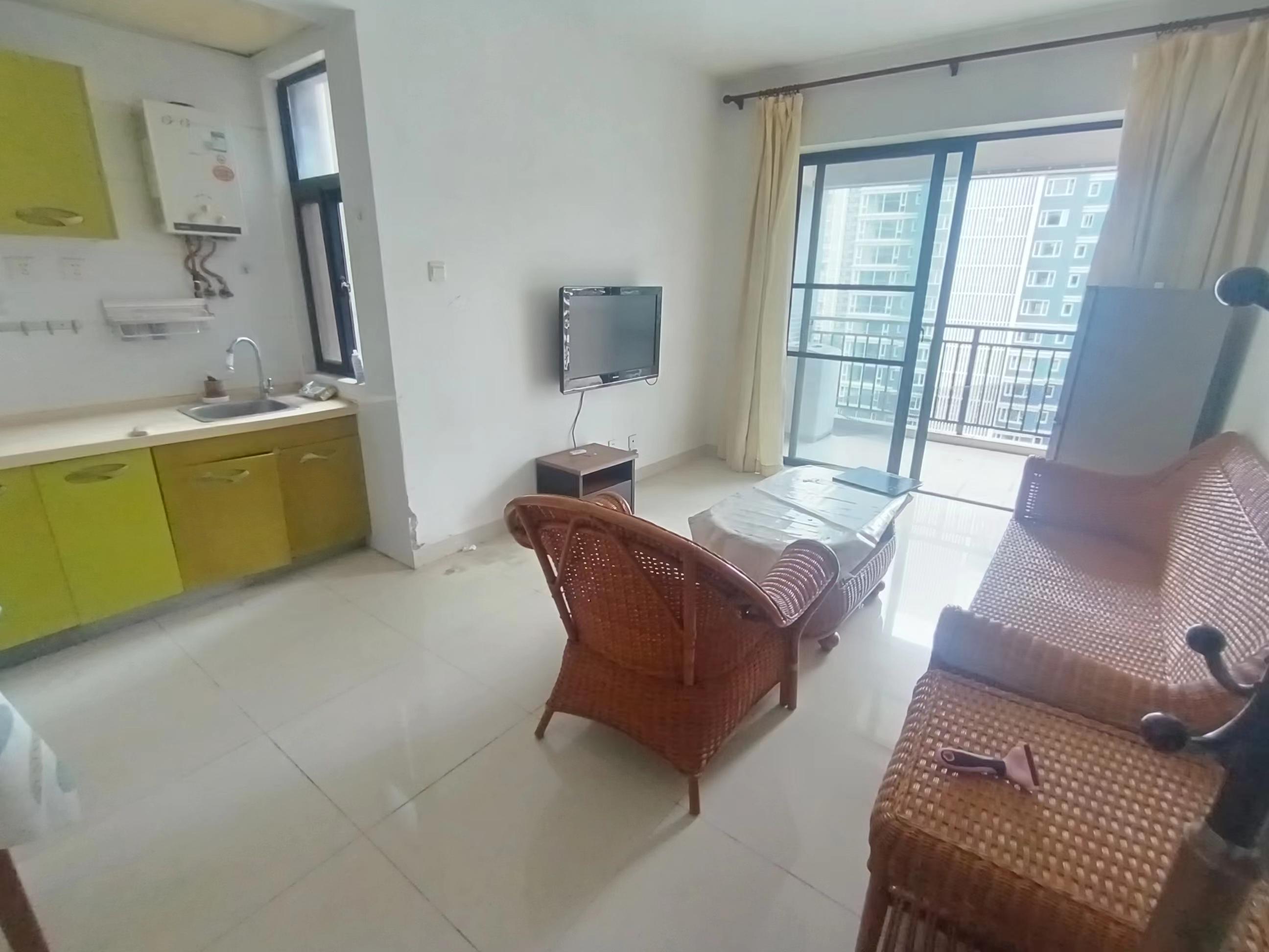 环强御景湾  1室1厅1卫    2200.0元/月室内图