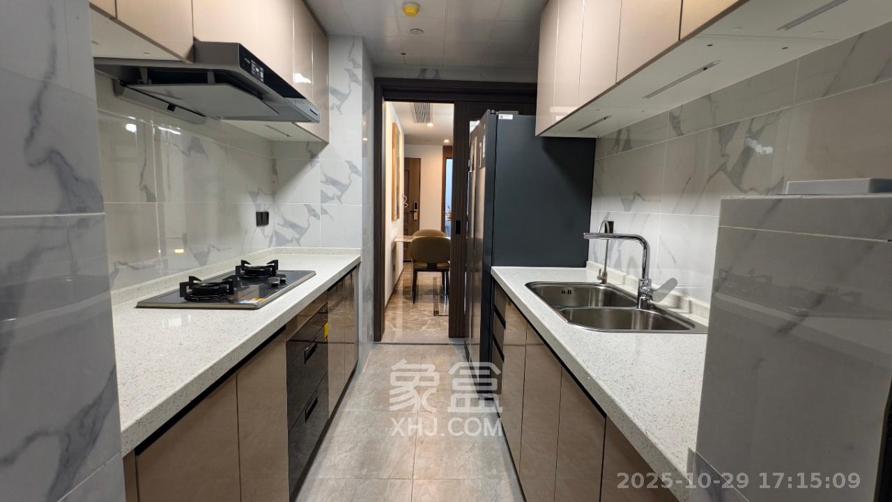 绿地V岛  3室2厅2卫    4200.0元/月 绿地V岛  3室2厅2卫    4200.0元/月室内图