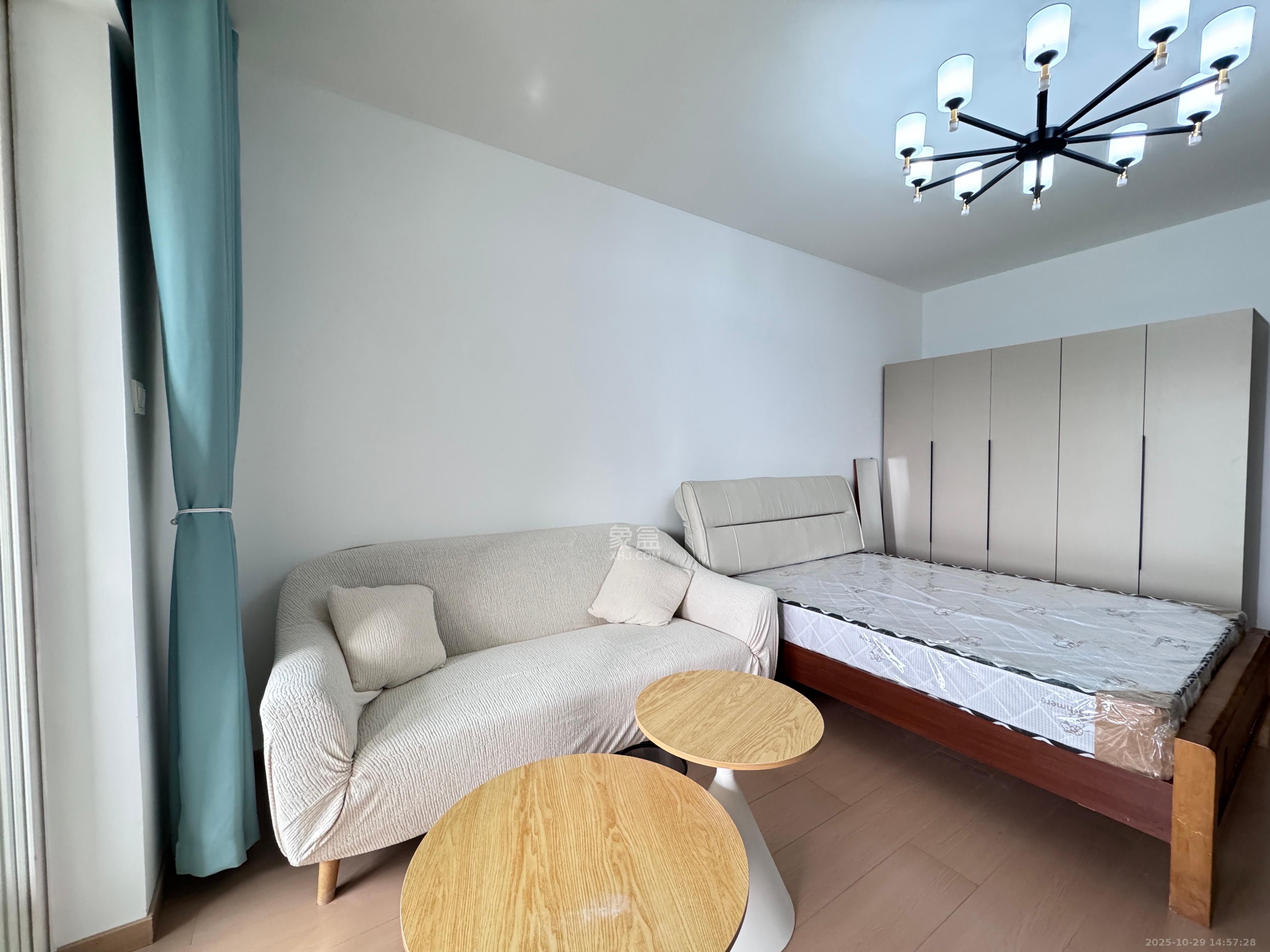 亚商国际  1室1厅1卫    1300.0元/月室内图